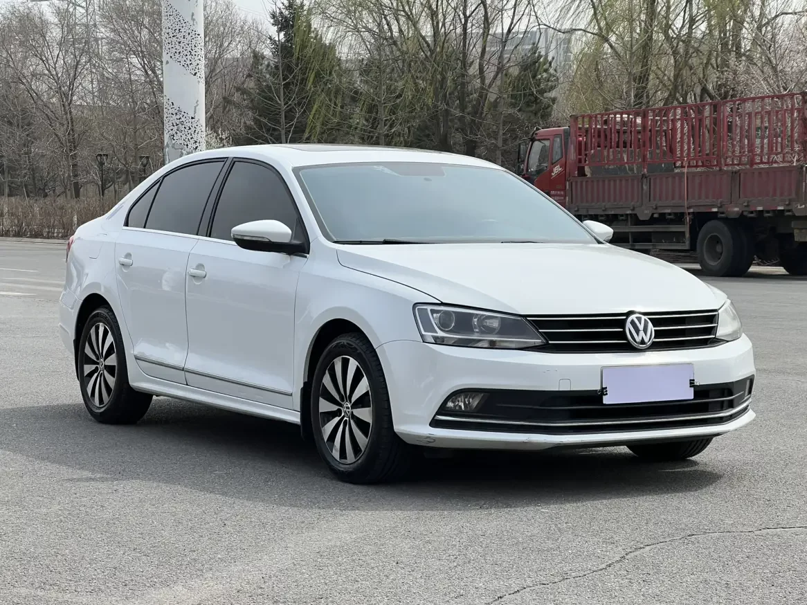Volkswagen Sagitar