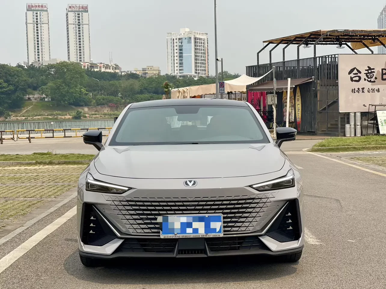 Changan UNI-V  из Китая