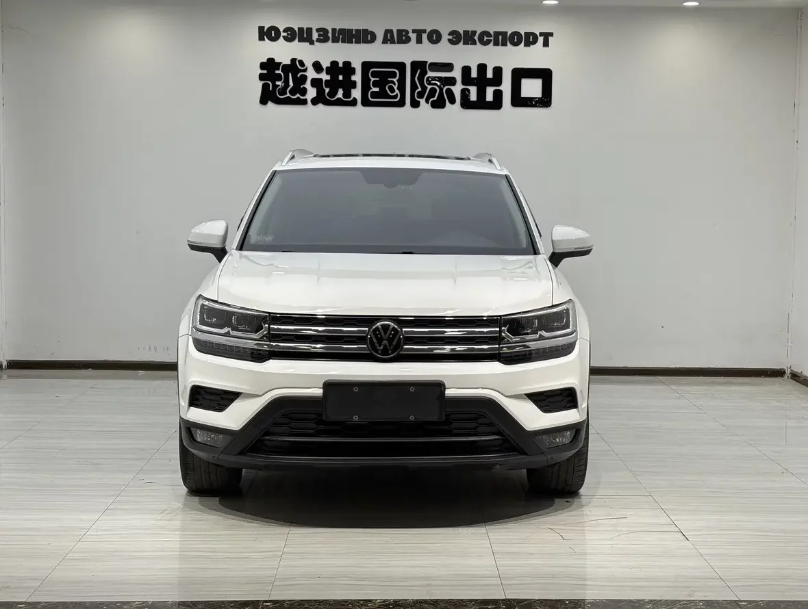 Volkswagen Tharu