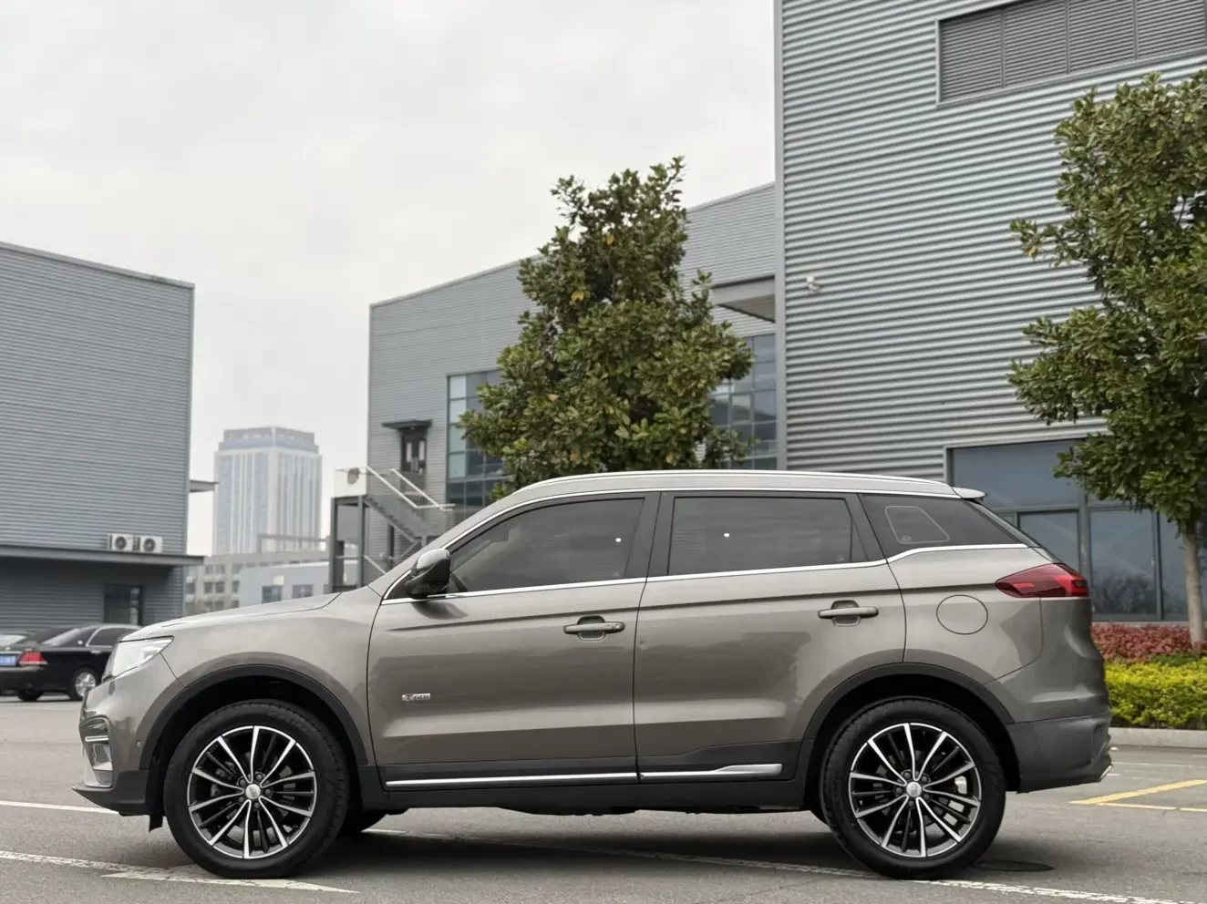 Geely Atlas