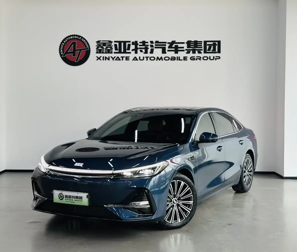 Geely Galaxy A7 EM