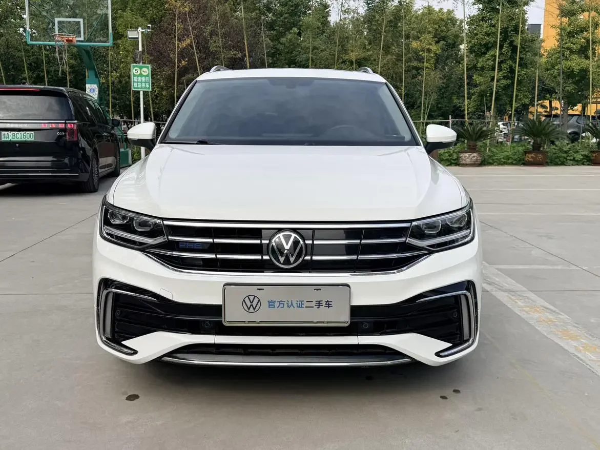 Volkswagen Tiguan L PHEV