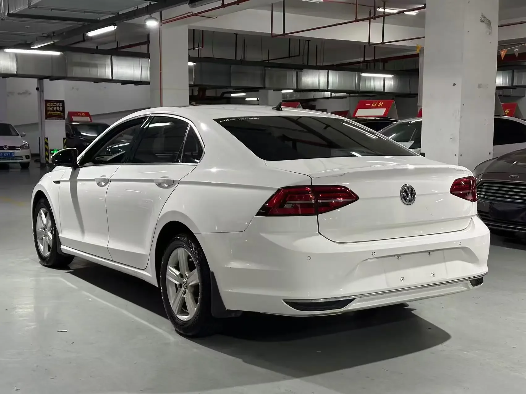 Volkswagen Lamando