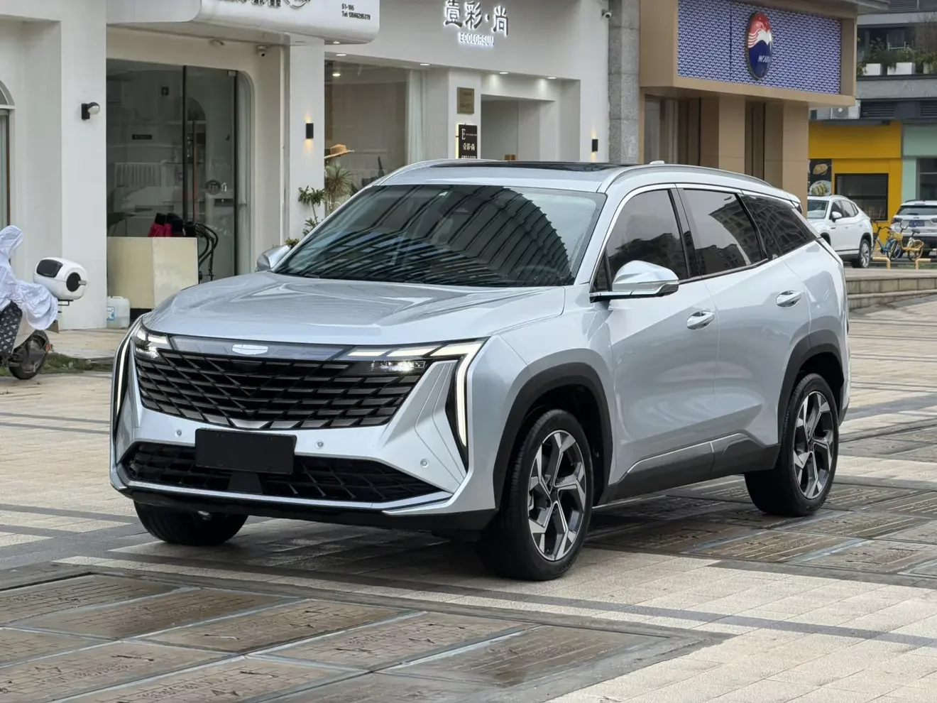 Geely Atlas L