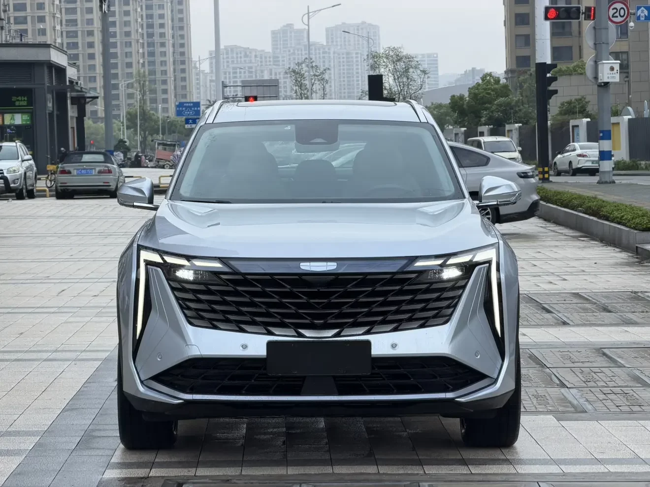 Geely Atlas L