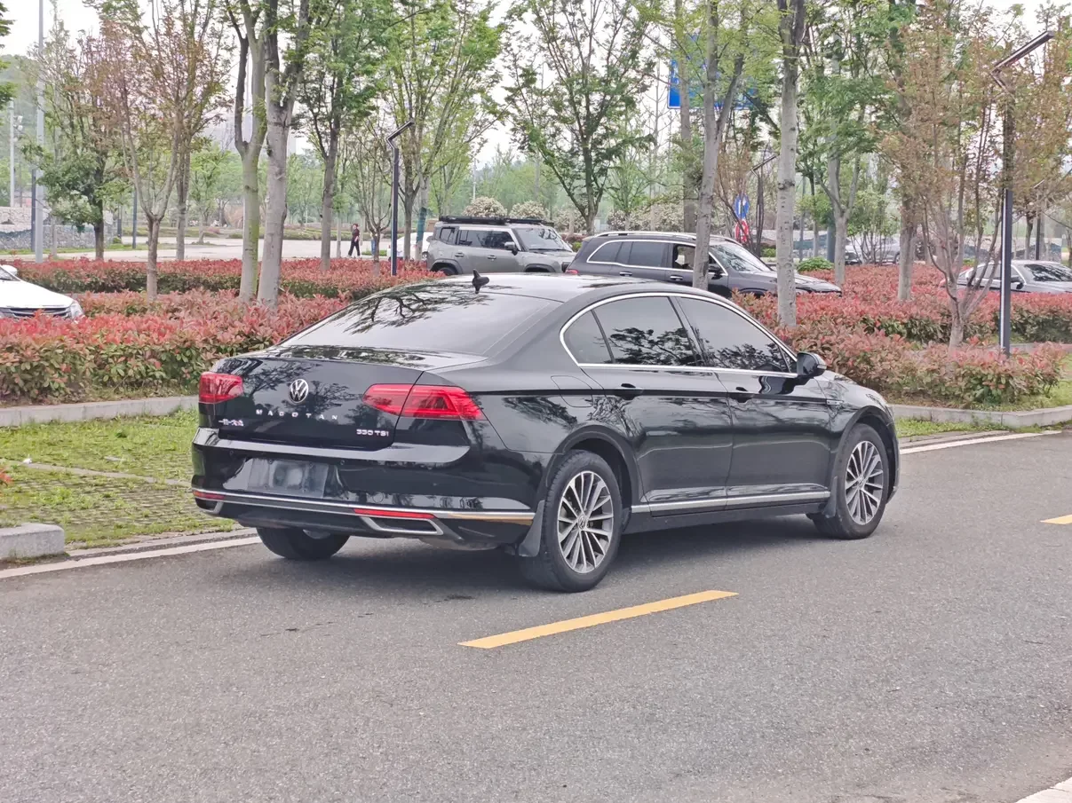 Volkswagen Magotan