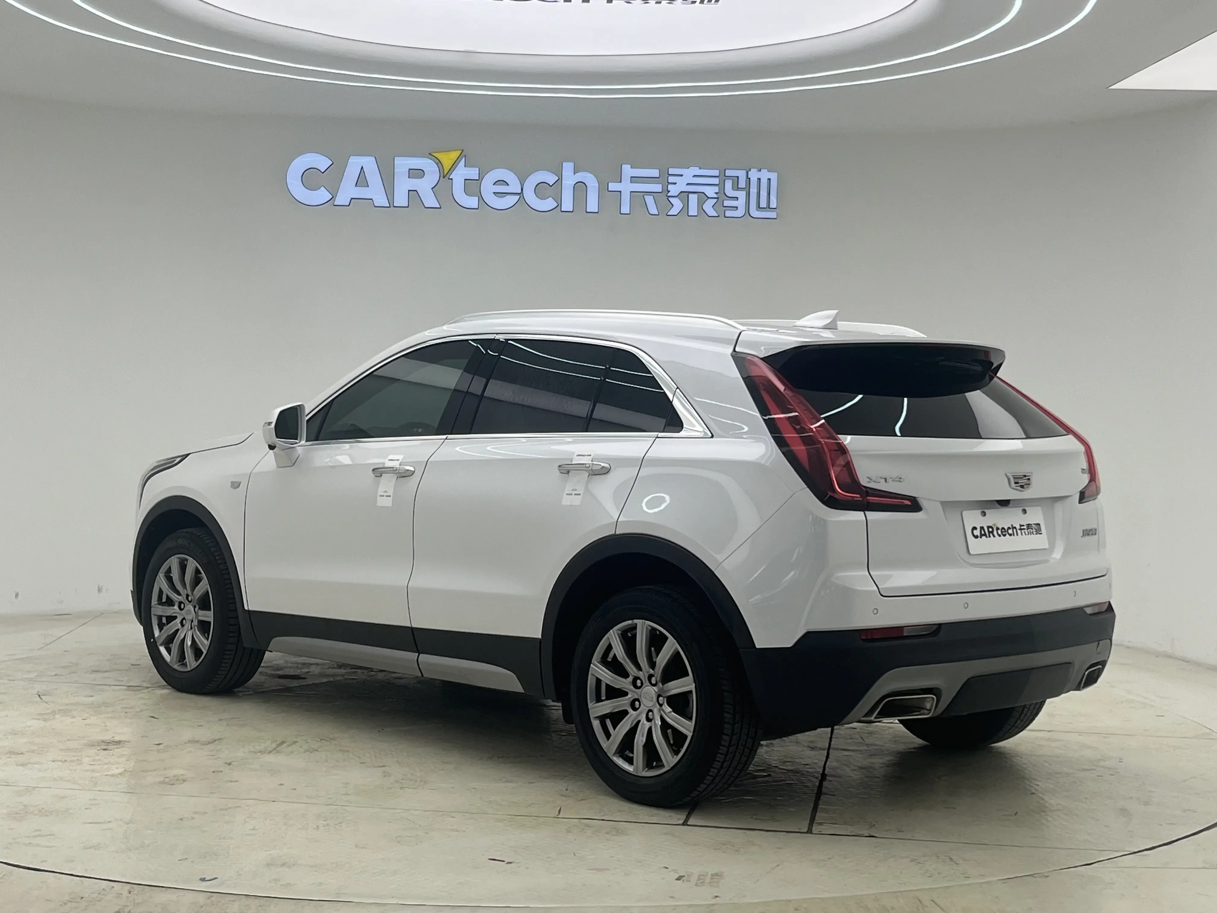 Cadillac XT4