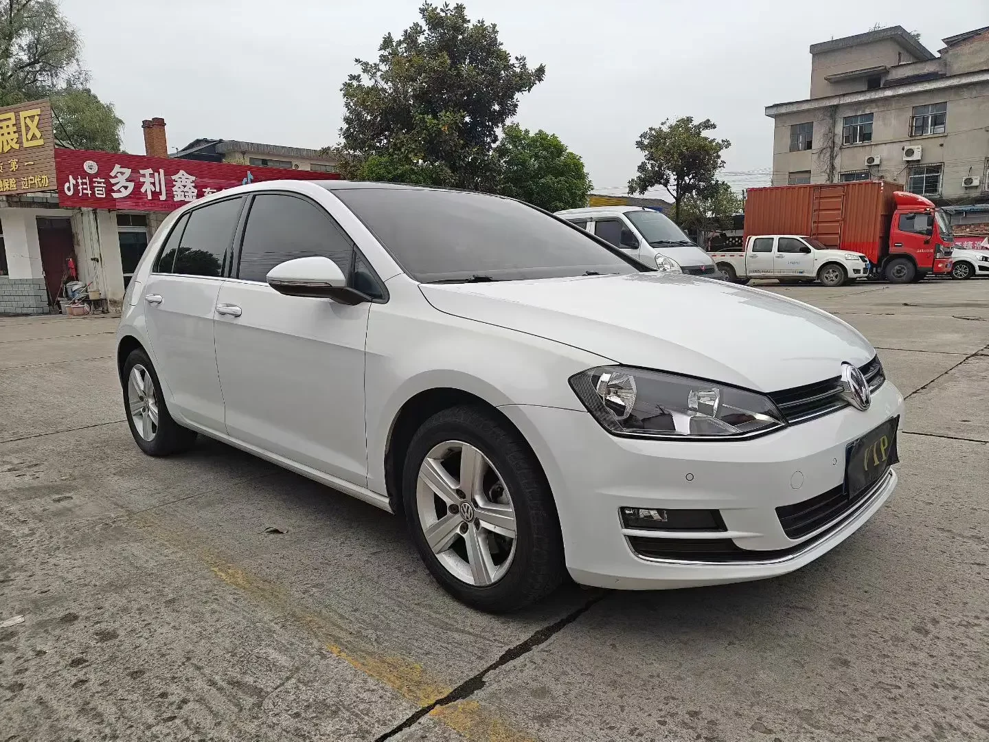 Volkswagen golf