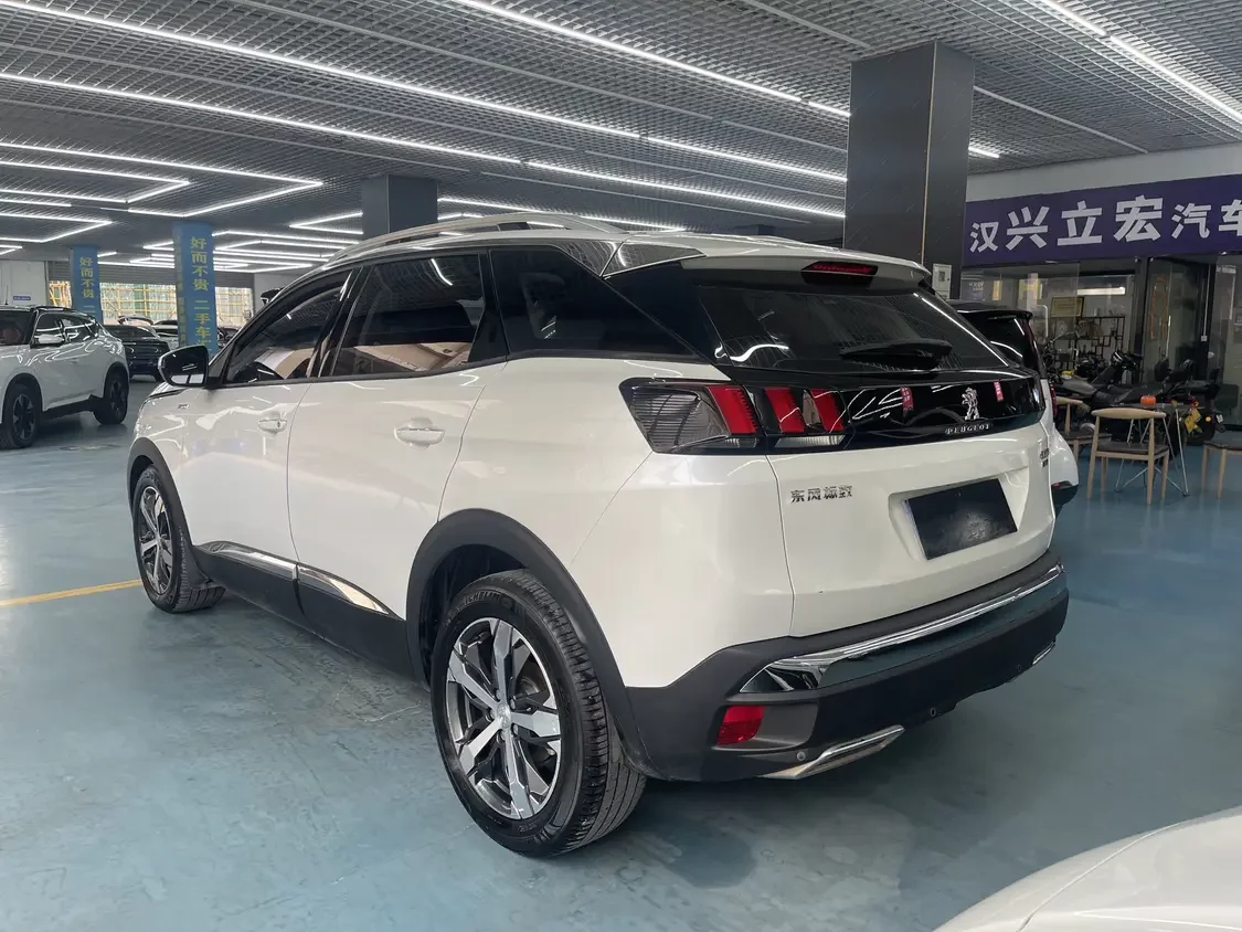 Peugeot 4008