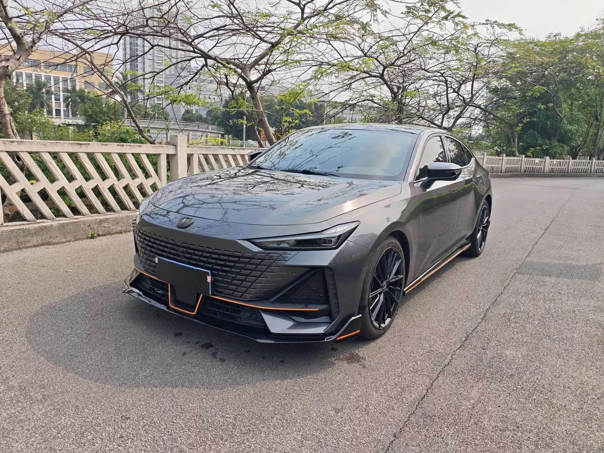 CHANGAN UNI-V
