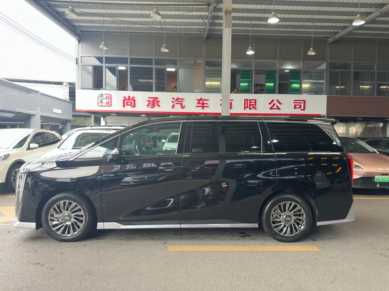 GAC Trumpchi M8