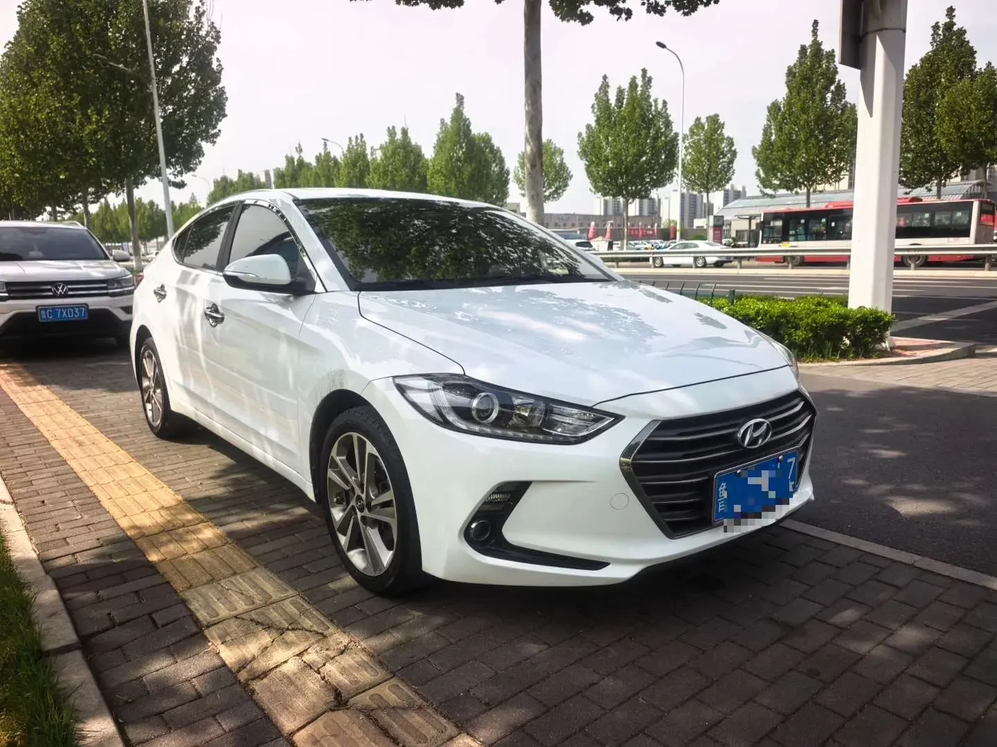 Hyundai lead