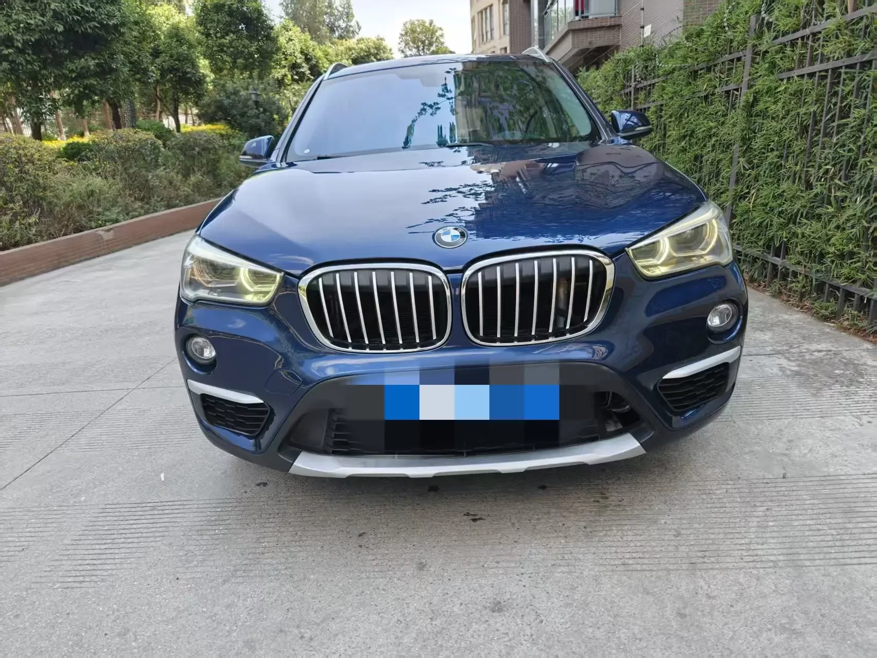 BMW X1