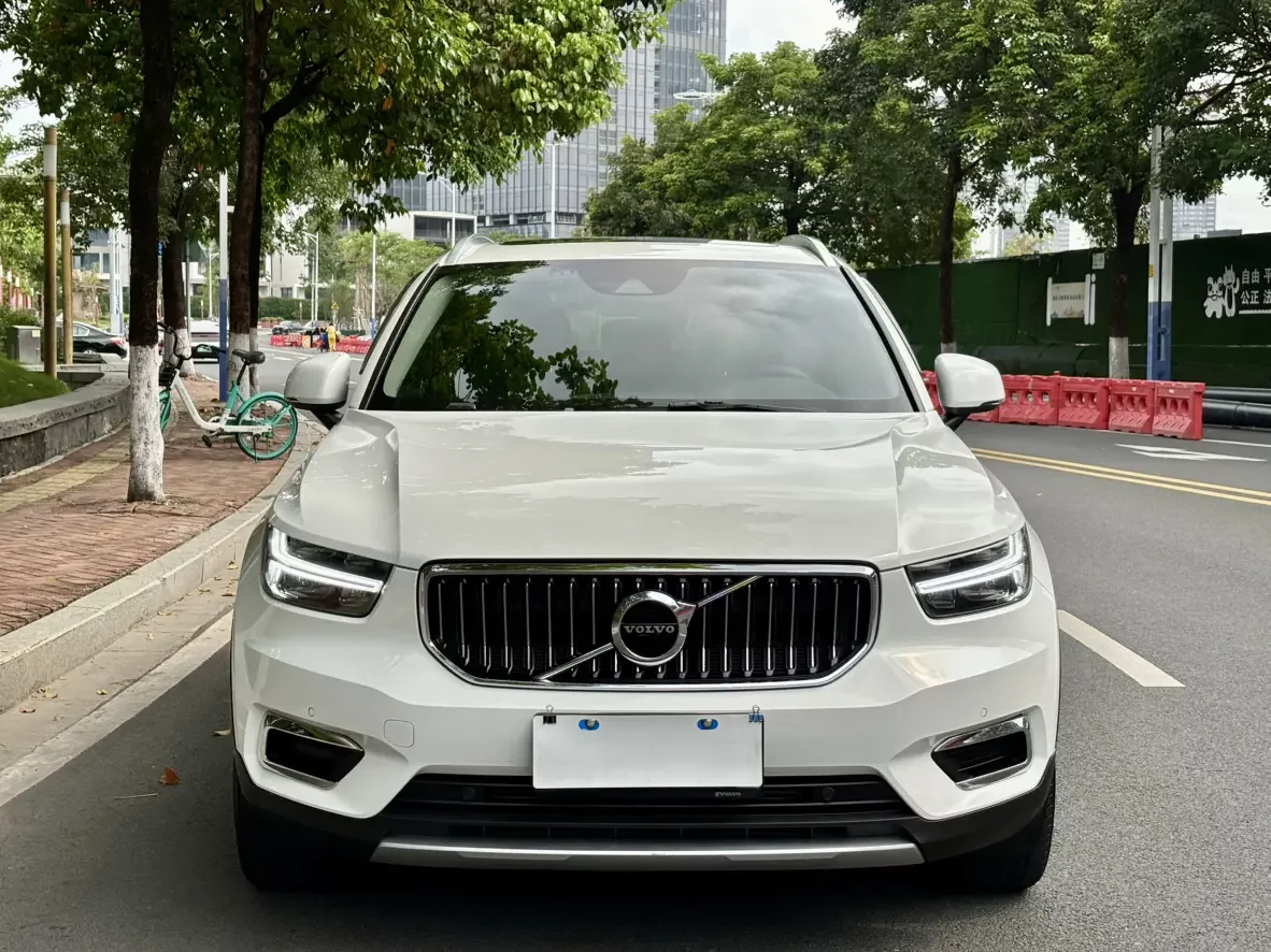 Volvo XC40