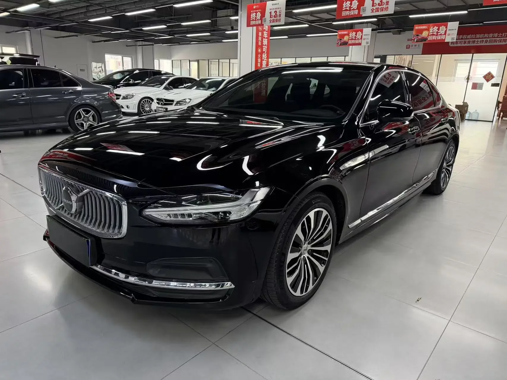 Volvo S90