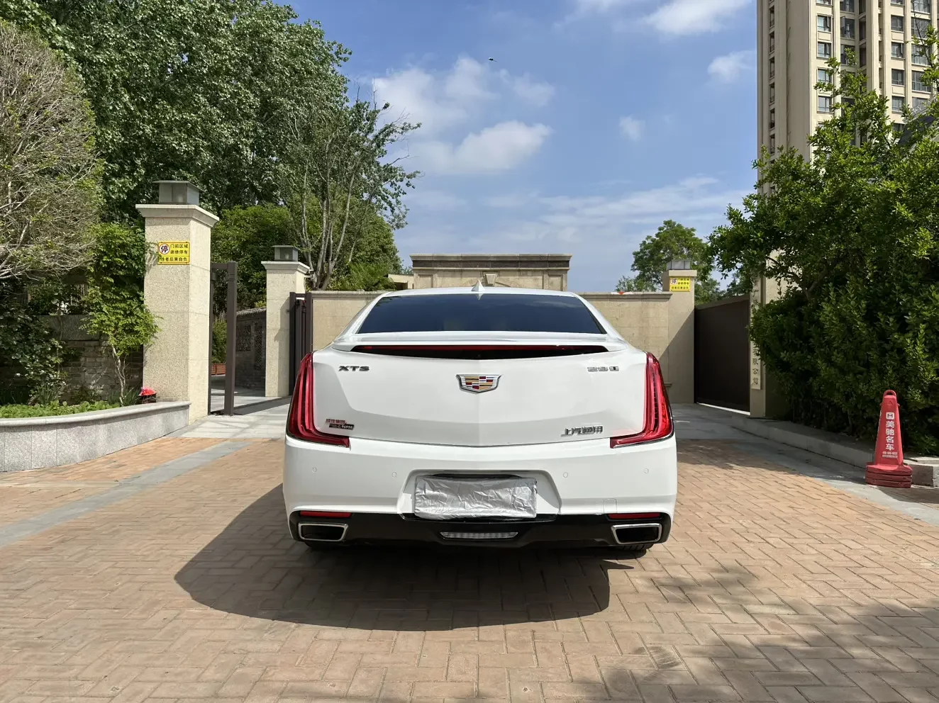 Cadillac XTS