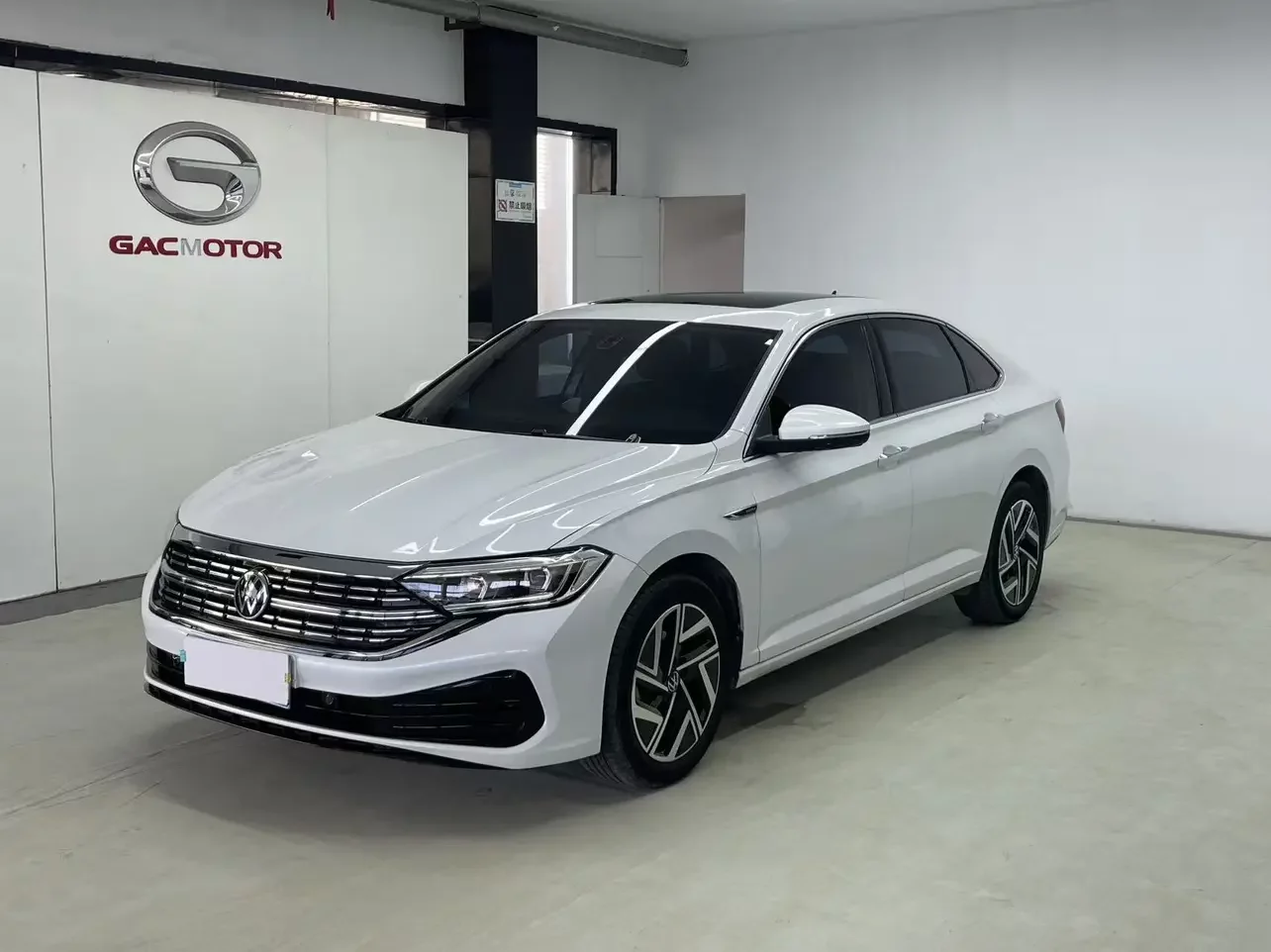 Volkswagen Sagitar