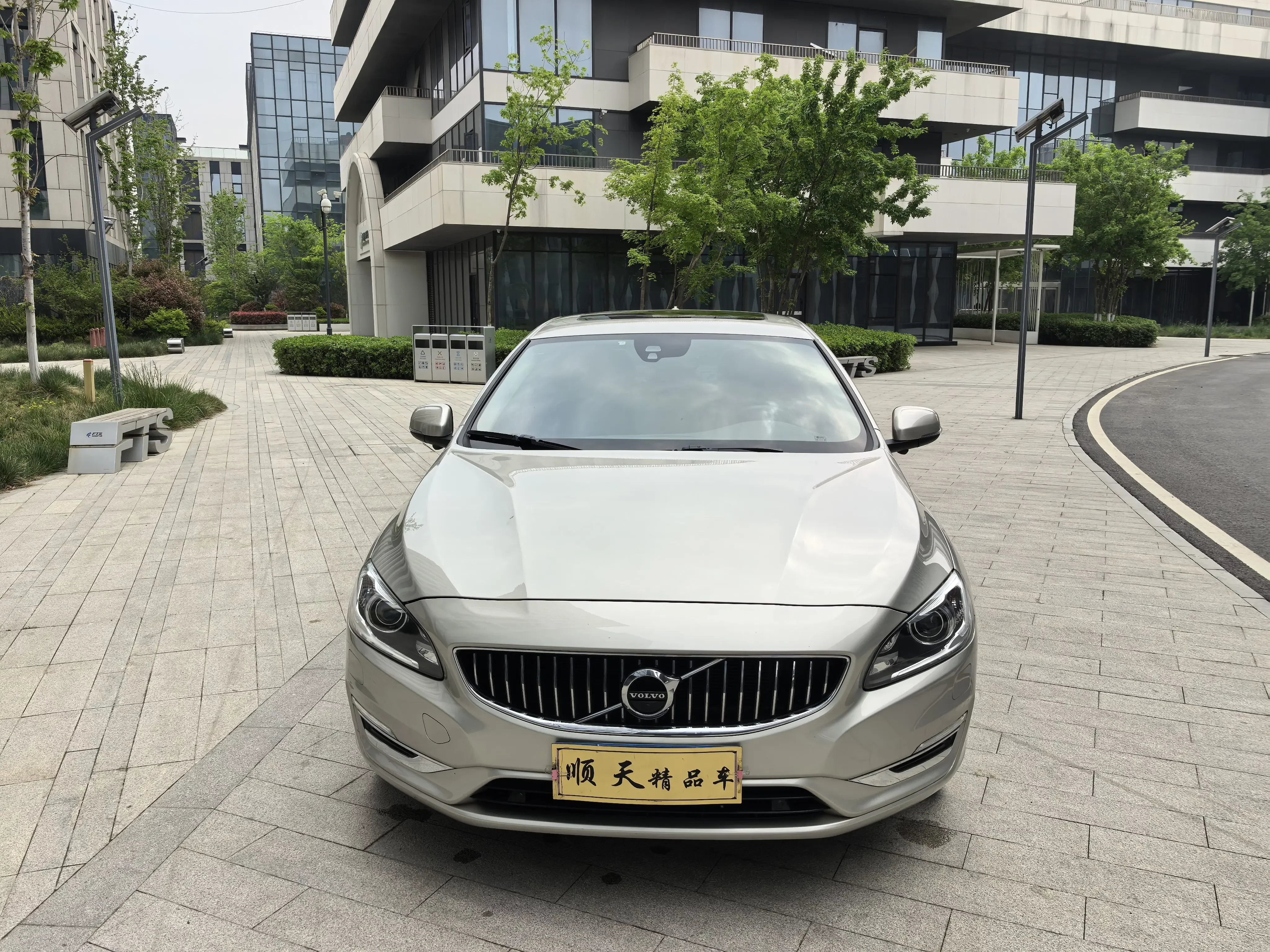 Volvo S60