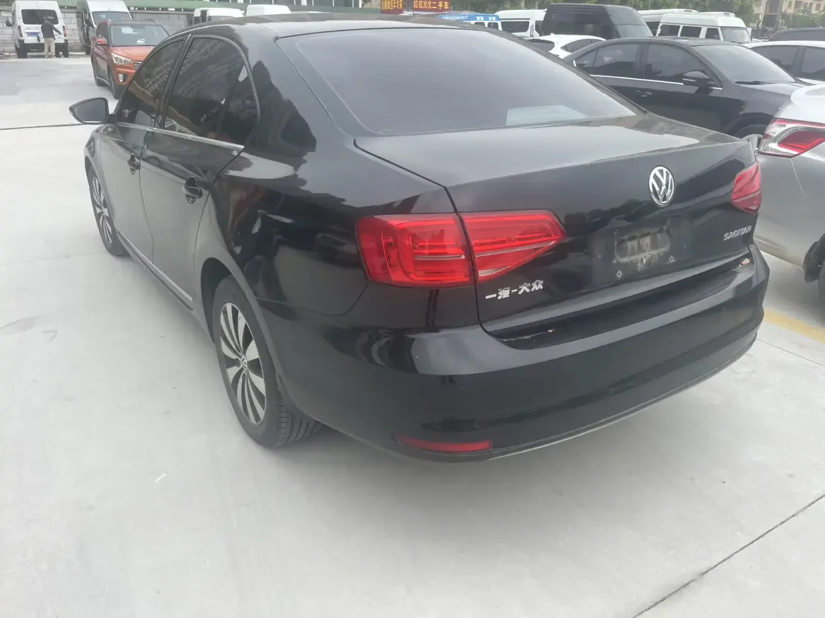 Volkswagen Sagitar