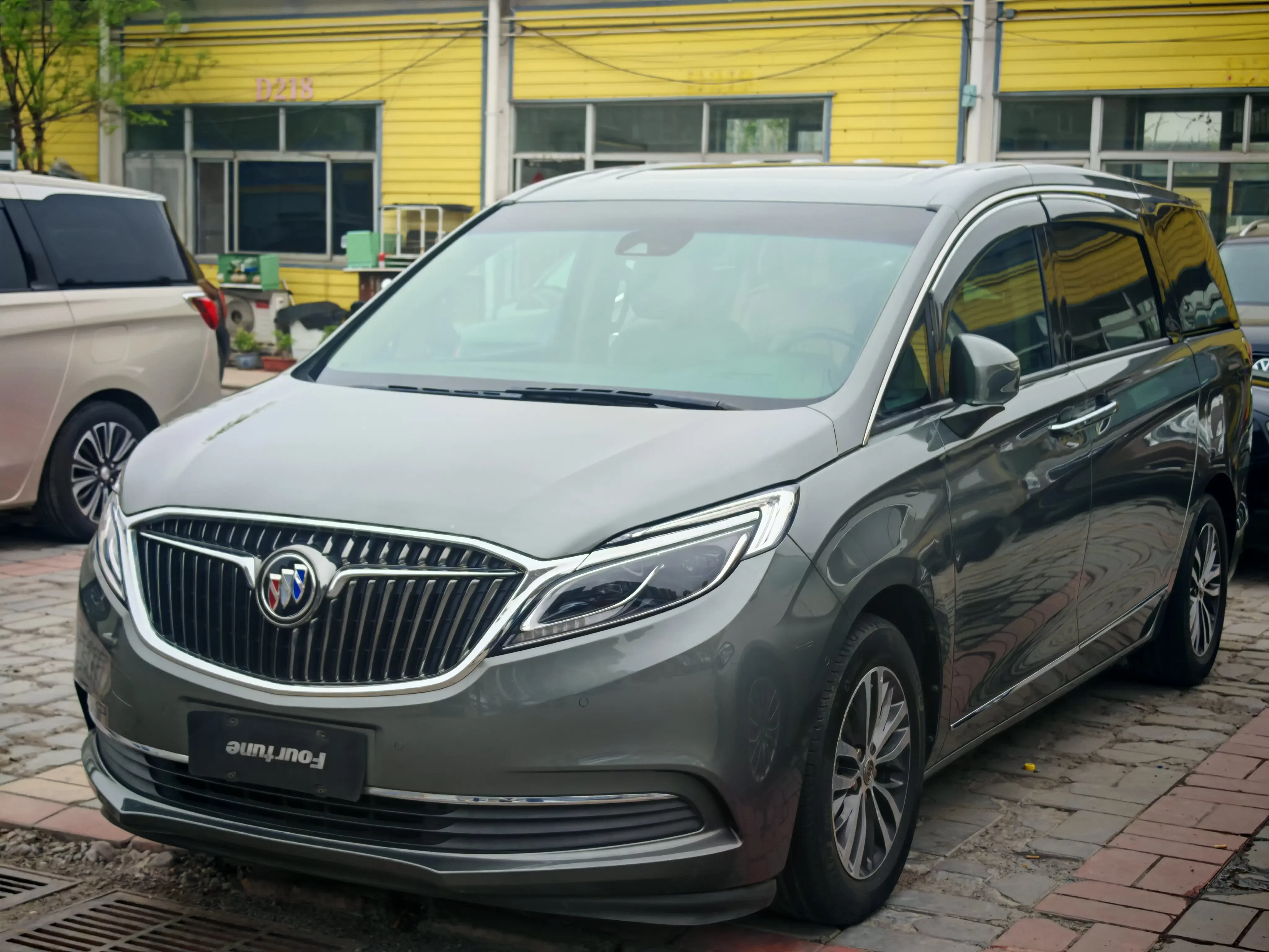 Buick GL8