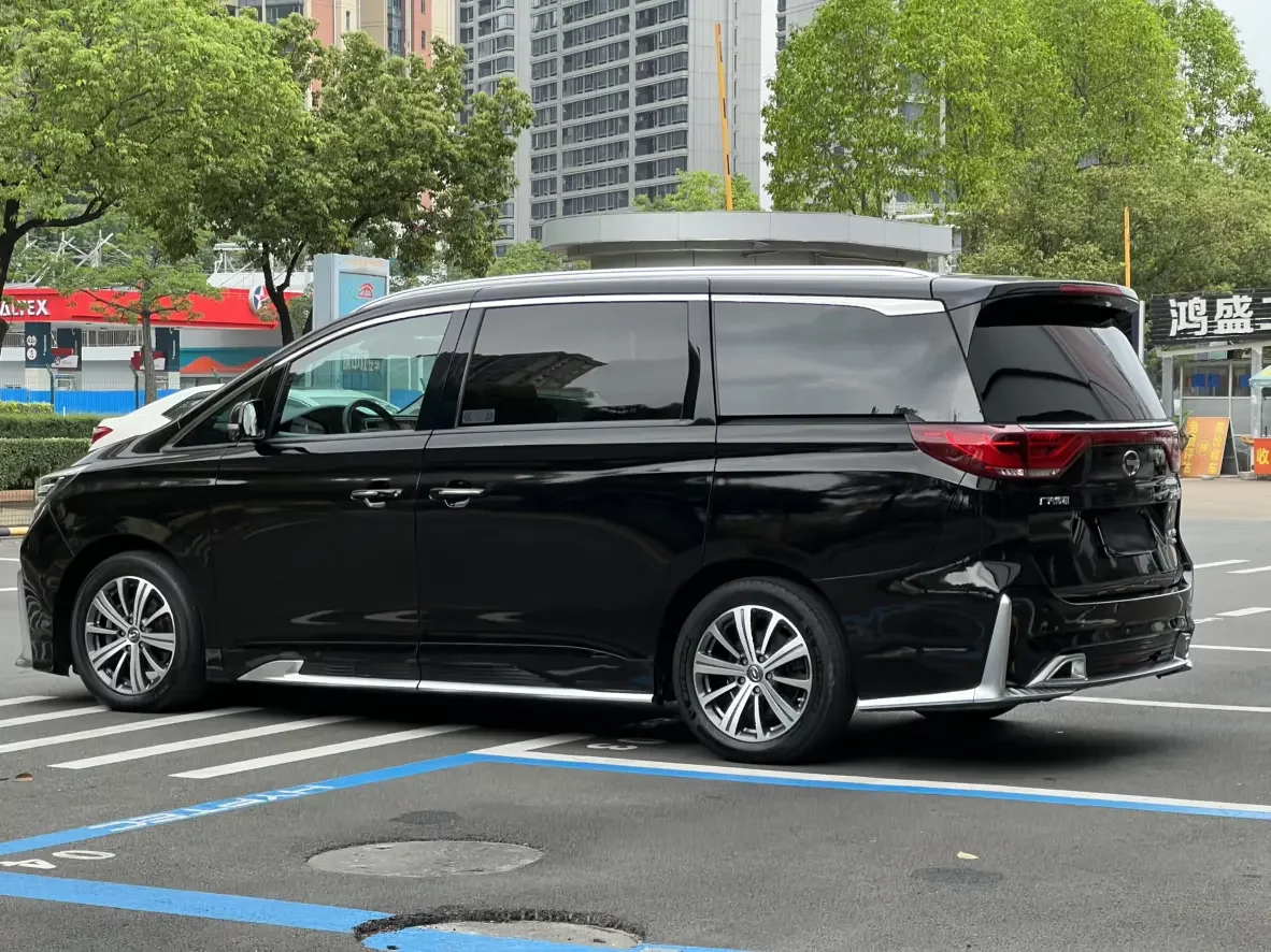 GAC Trumpchi M8