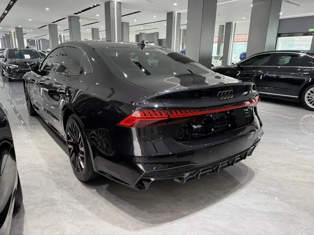 Audi A7L