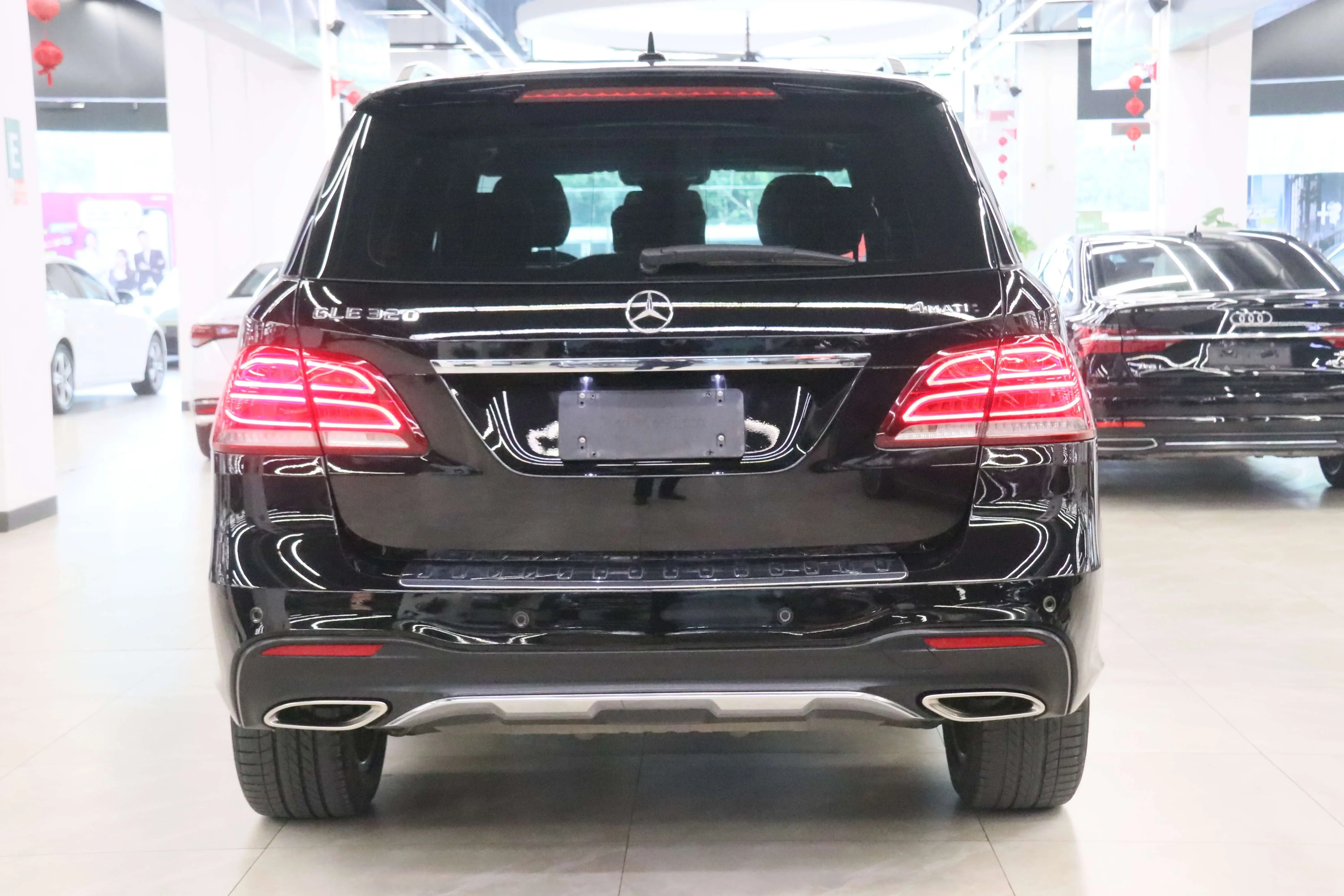 Mercedes-Benz GLE (Imported)