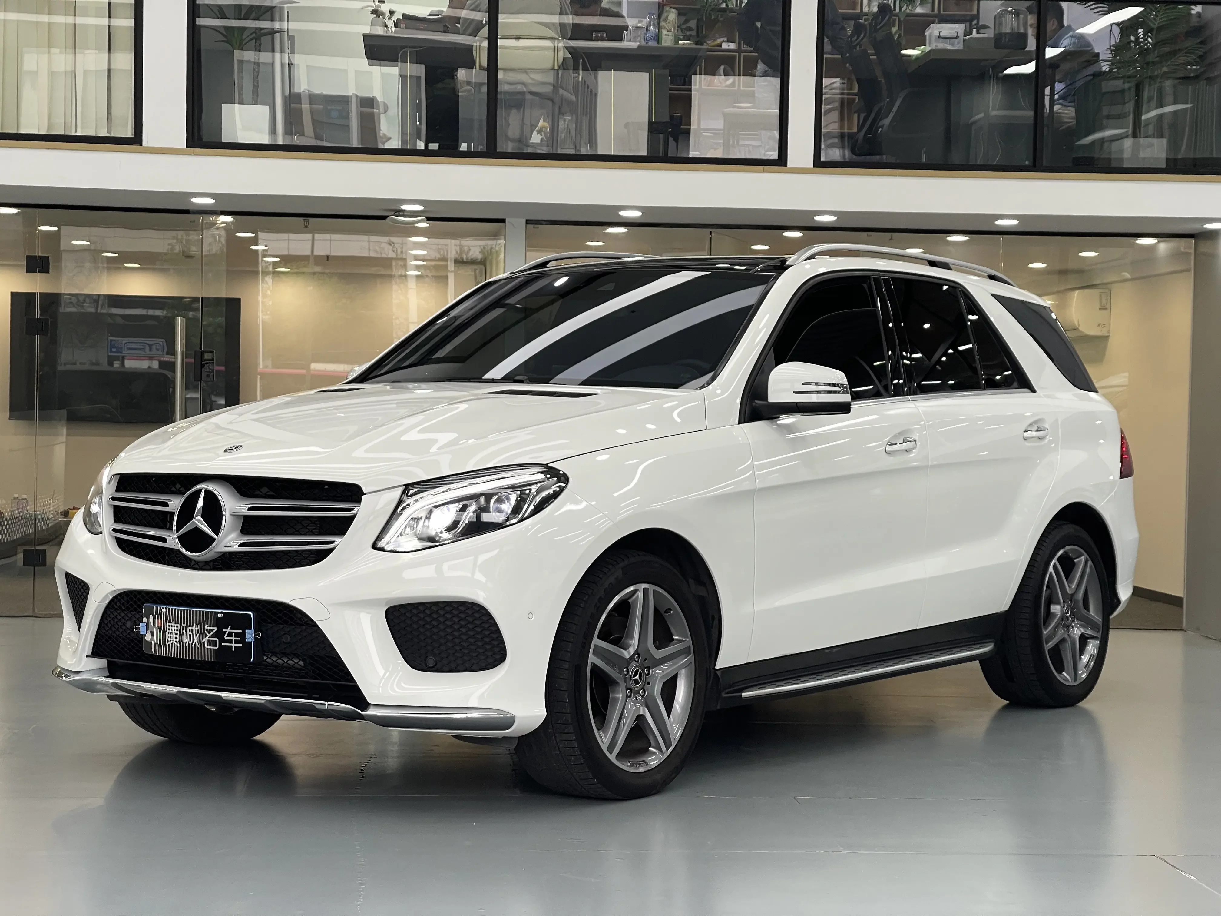 Mercedes-Benz GLE (Imported)