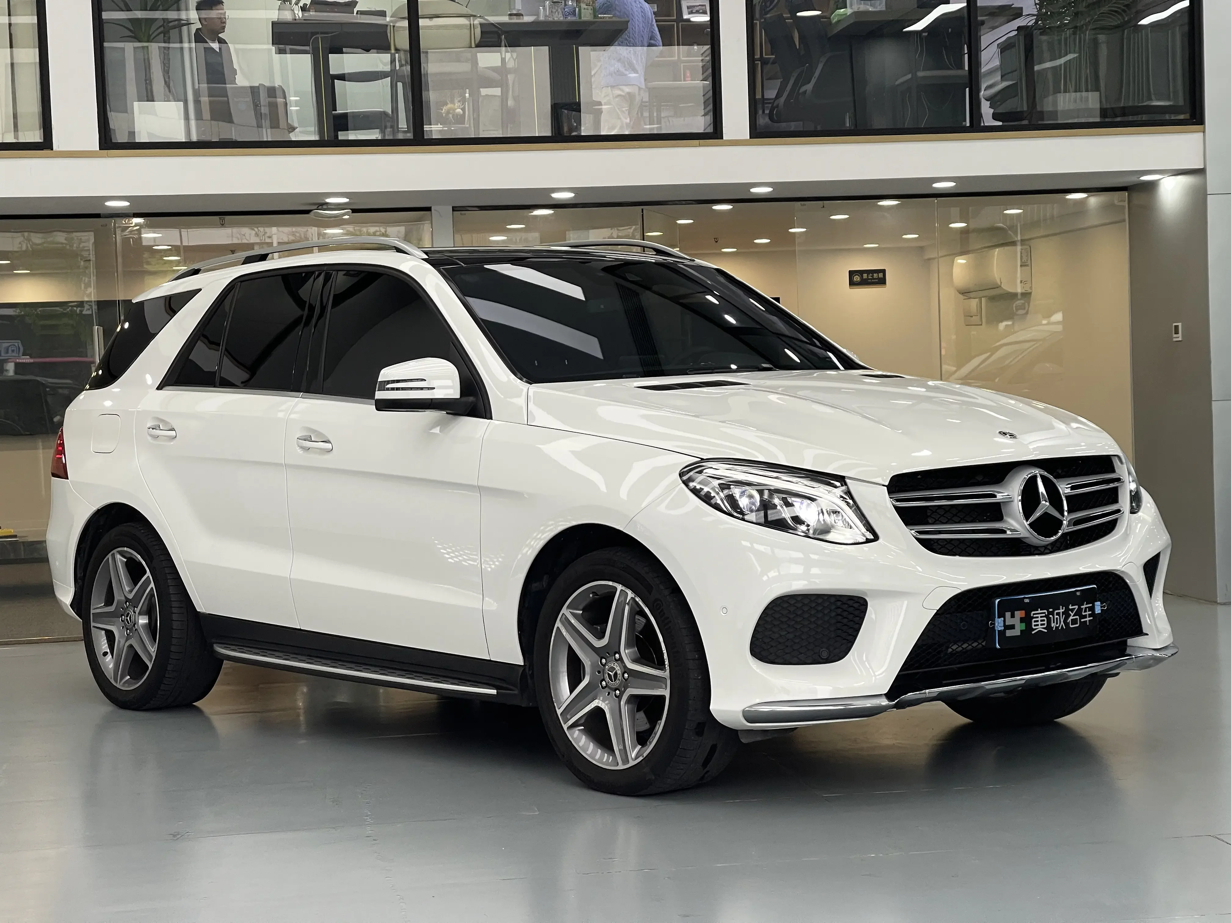 Mercedes-Benz GLE (Imported)