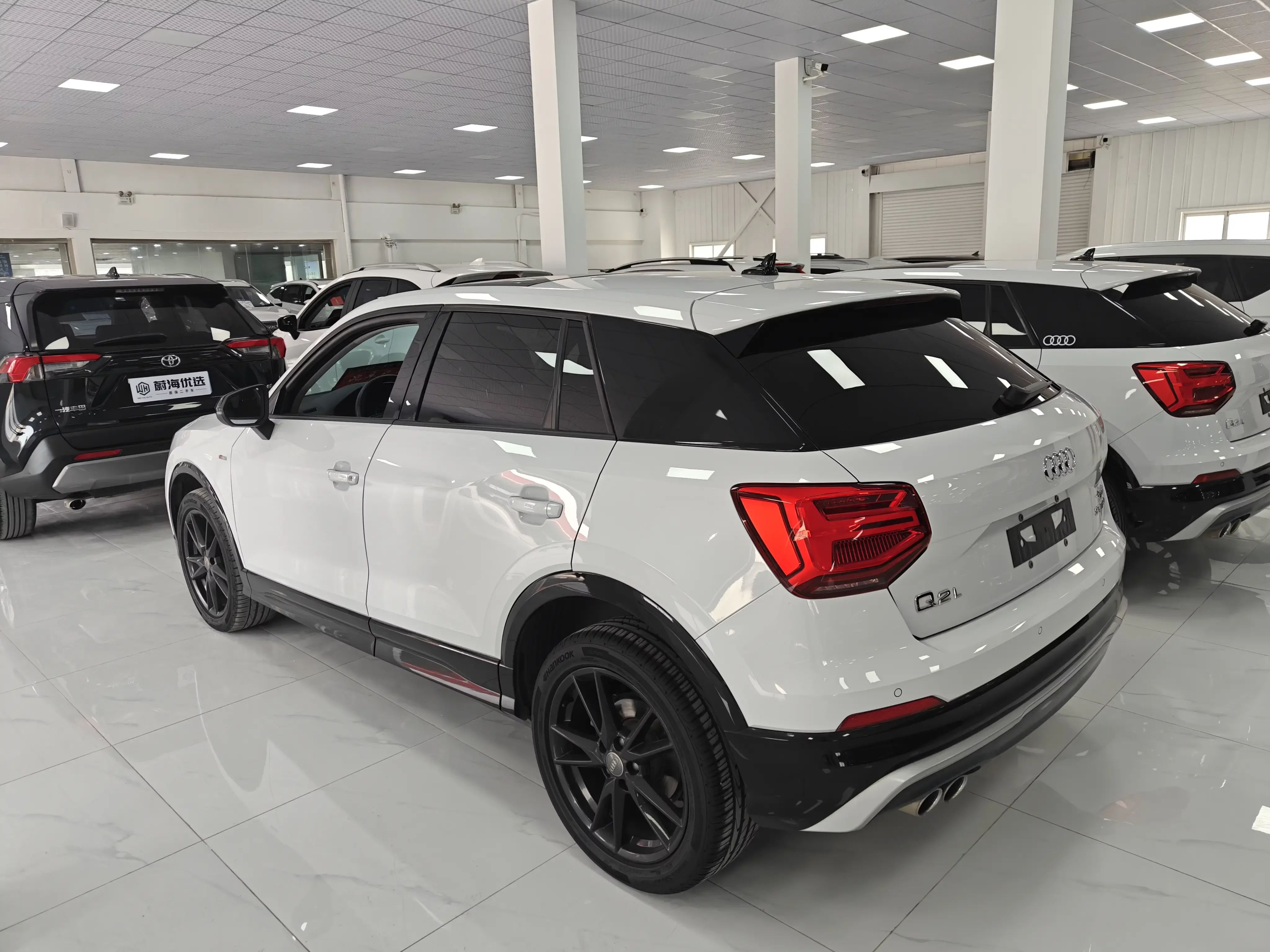 Audi Q2L