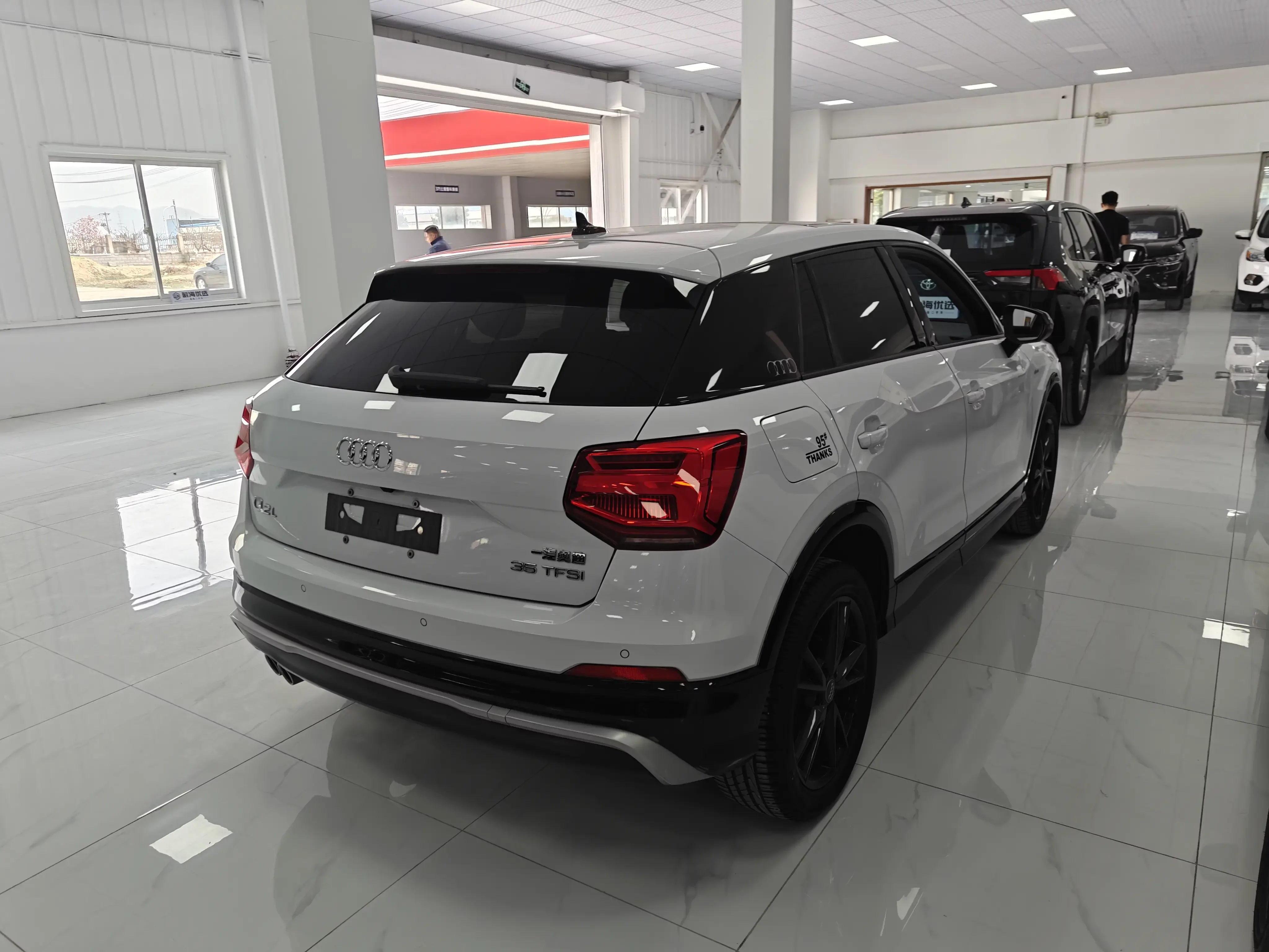 Audi Q2L