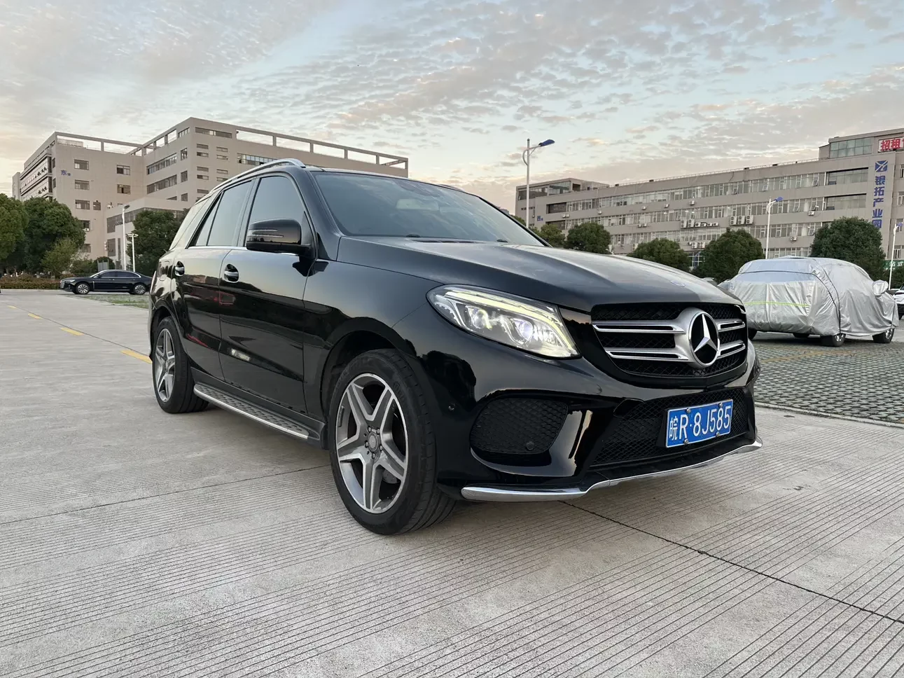 Mercedes-Benz GLE (Imported)