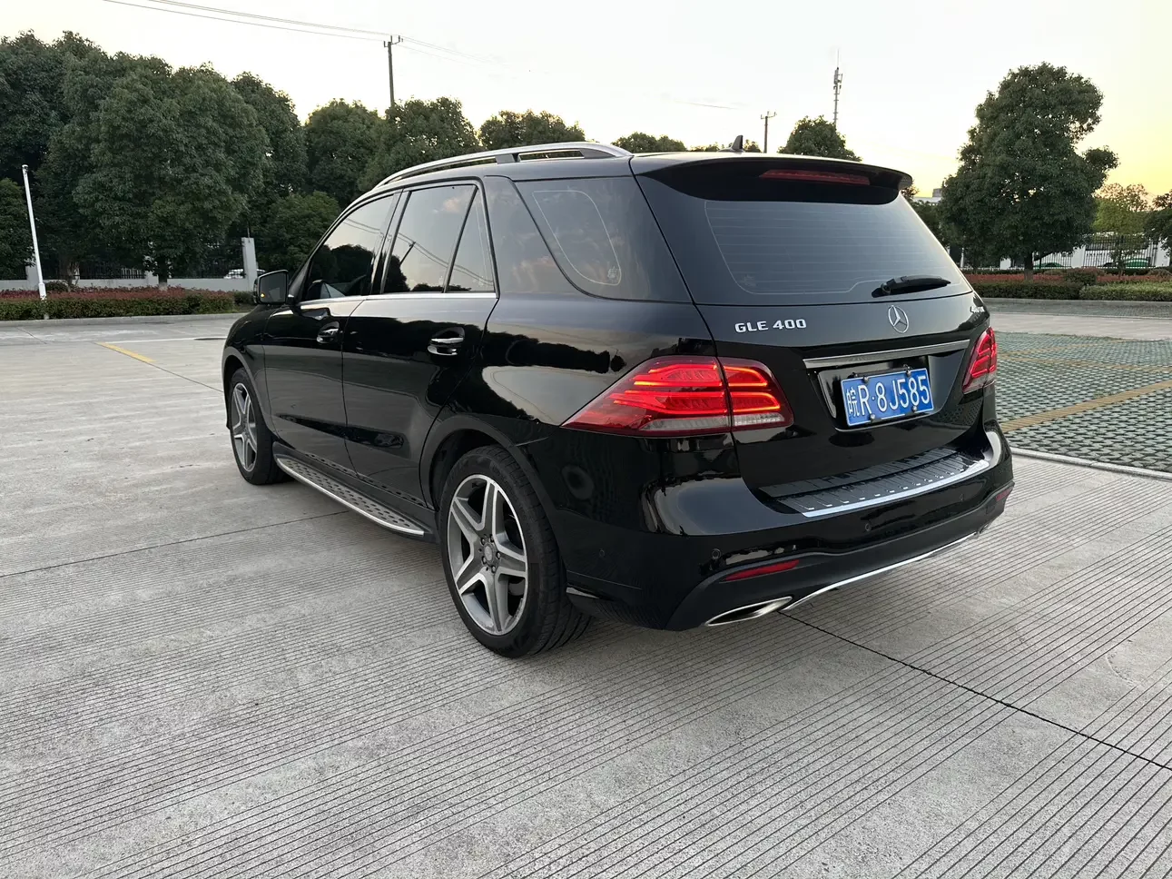 Mercedes-Benz GLE (Imported)