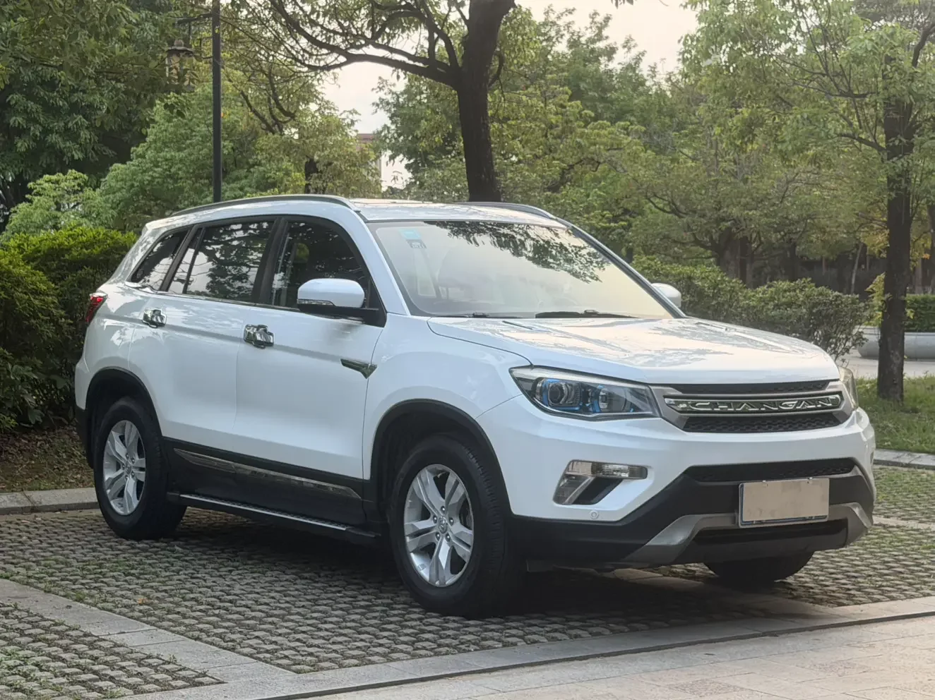Changan CS75