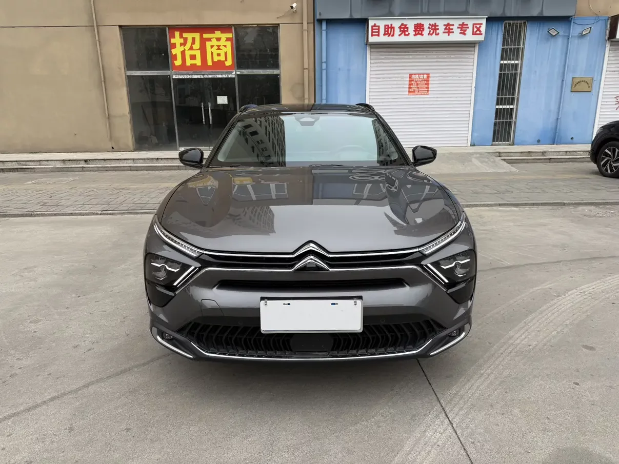 Citroën Versailles C5 X