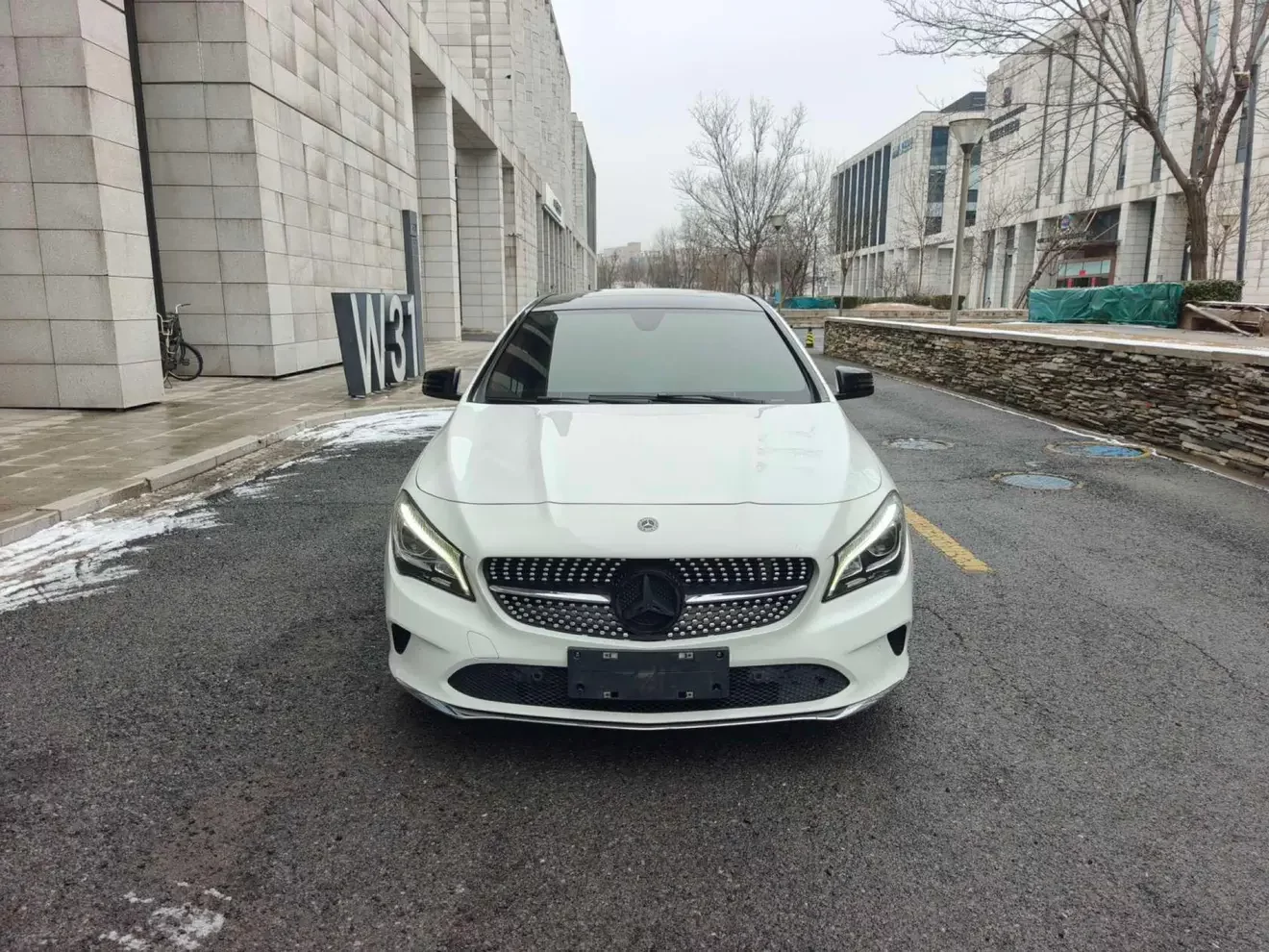 Mercedes-Benz CLA (Imported)