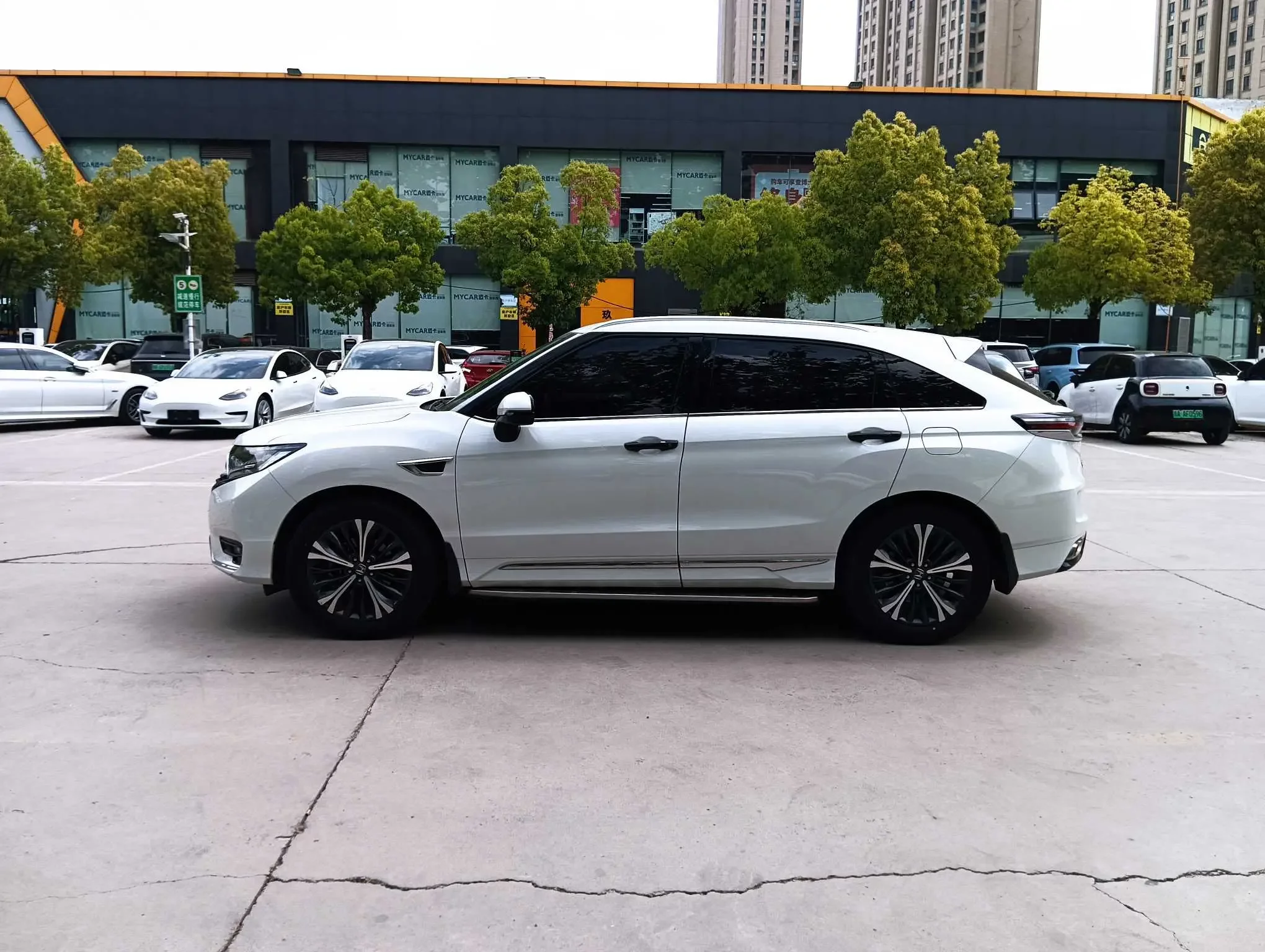 Honda UR-V