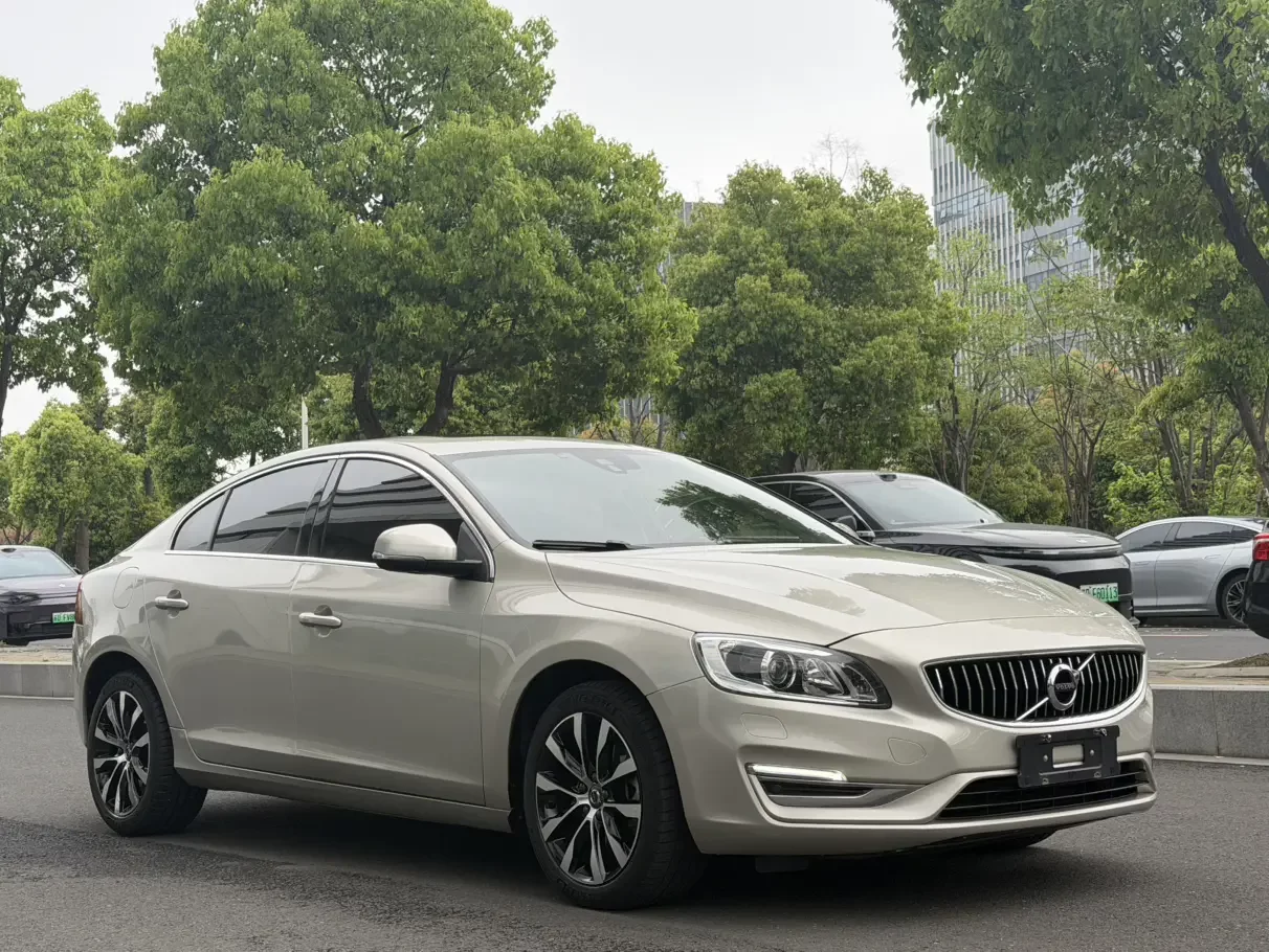 Volvo S60