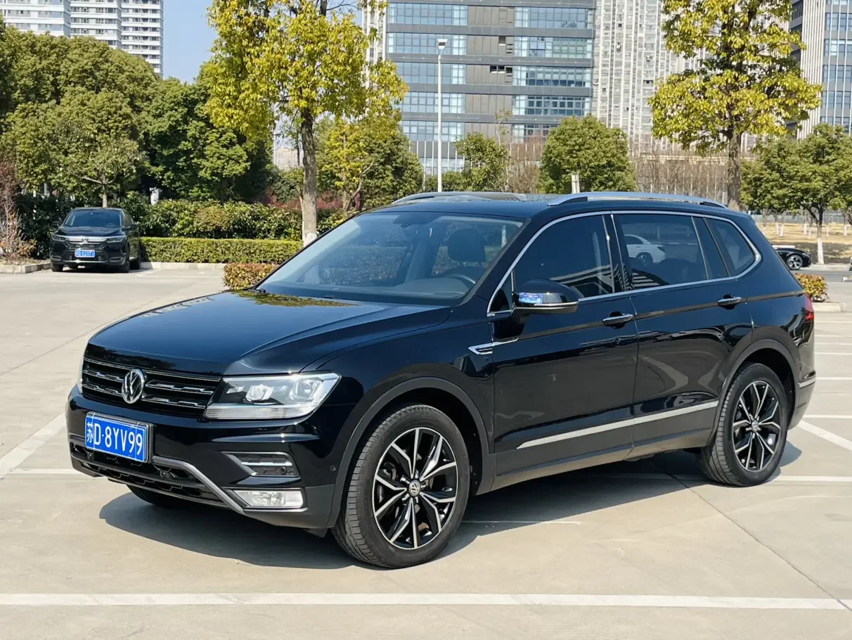 Volkswagen Tiguan L