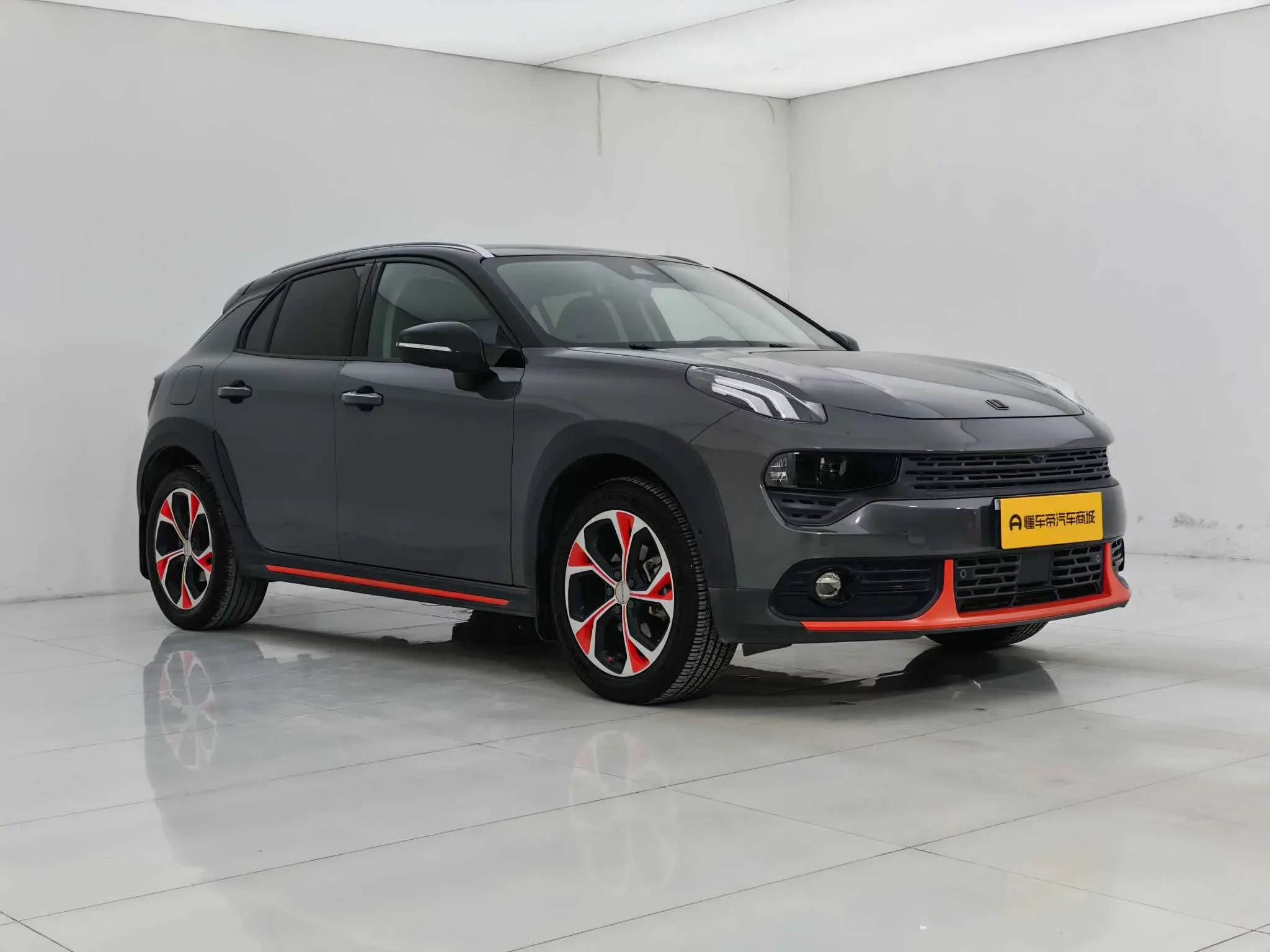 Lynk & Co 02