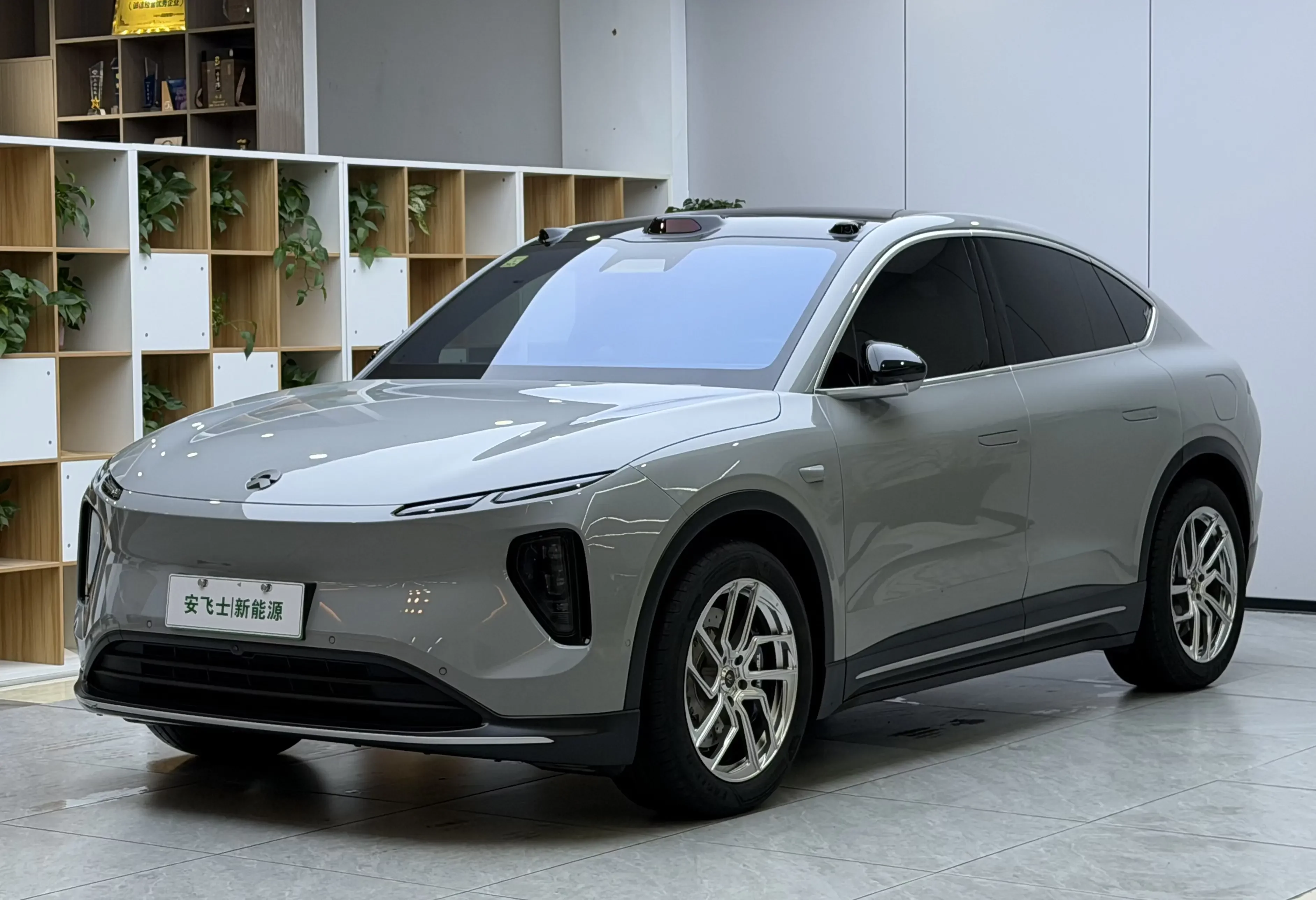 NIO EC6