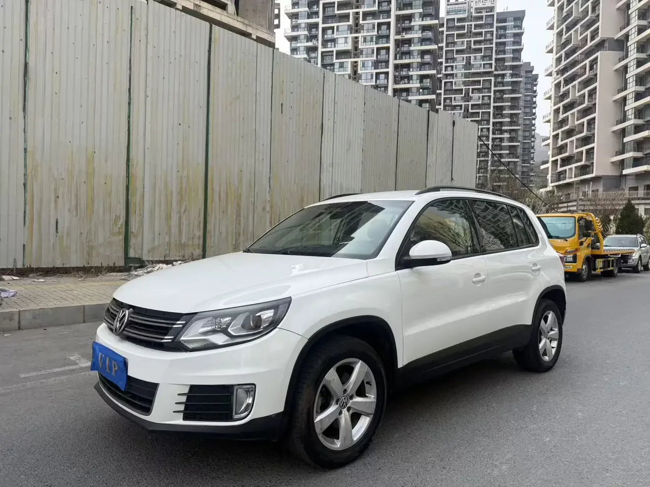 Volkswagen Tiguan (Tharu)