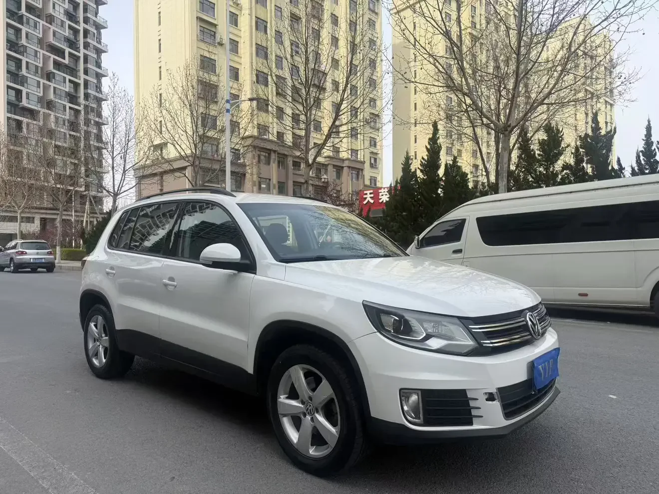 Volkswagen Tiguan (Tharu)