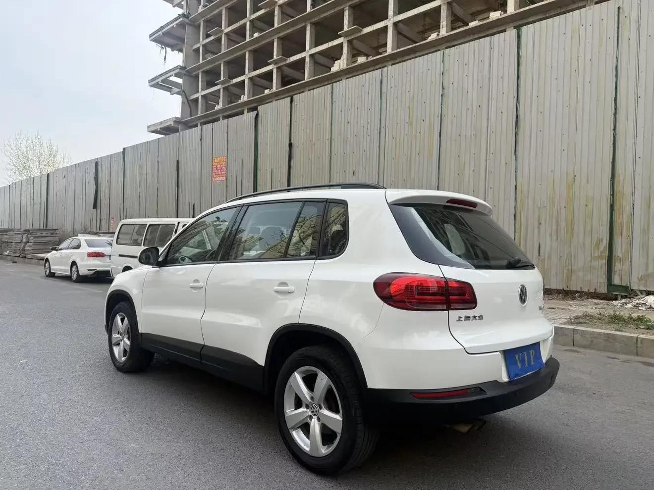 Volkswagen Tiguan (Tharu)