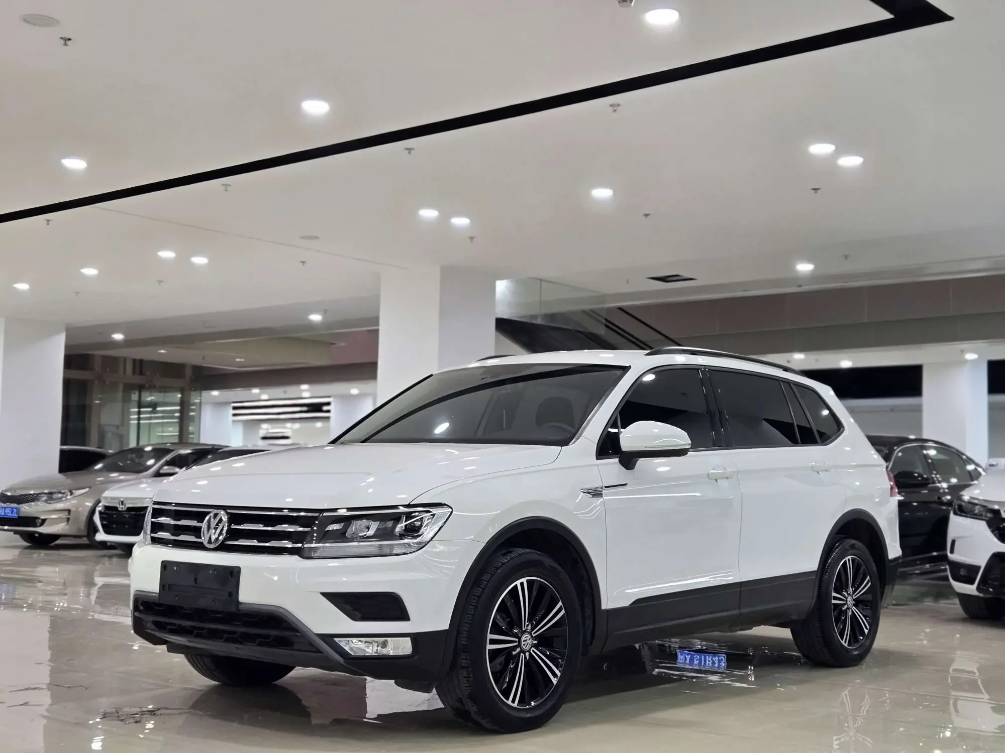 Volkswagen Tiguan L