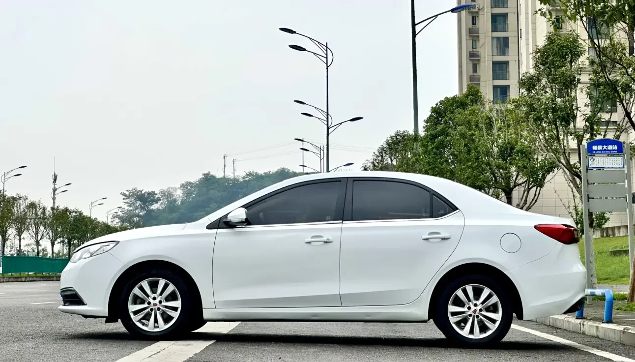 Roewe 360