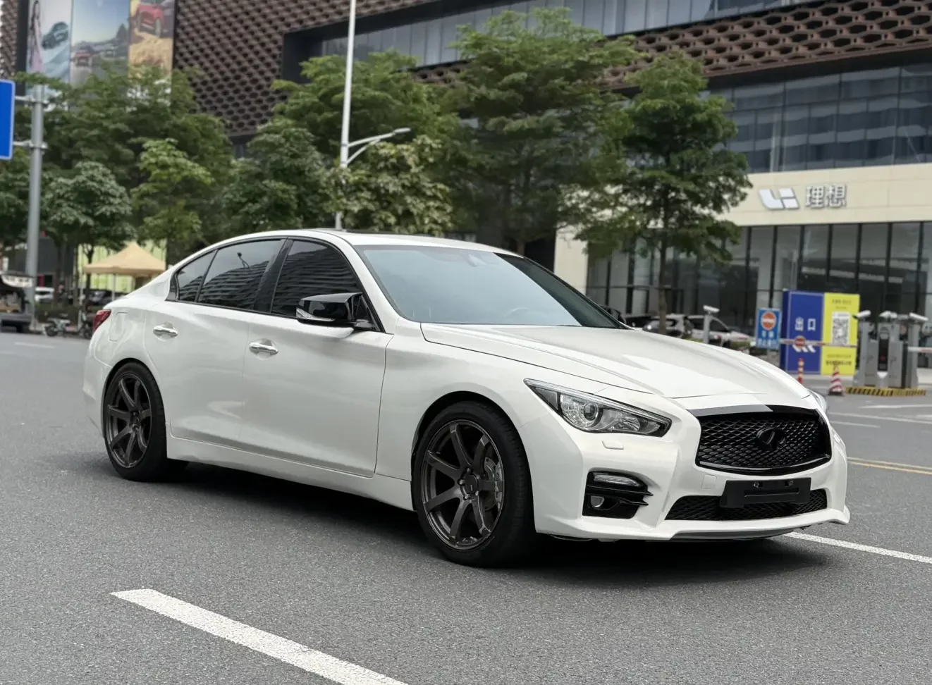 Infiniti Q50