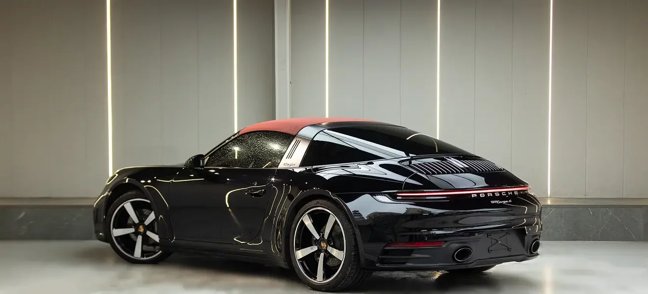 Porsche 911