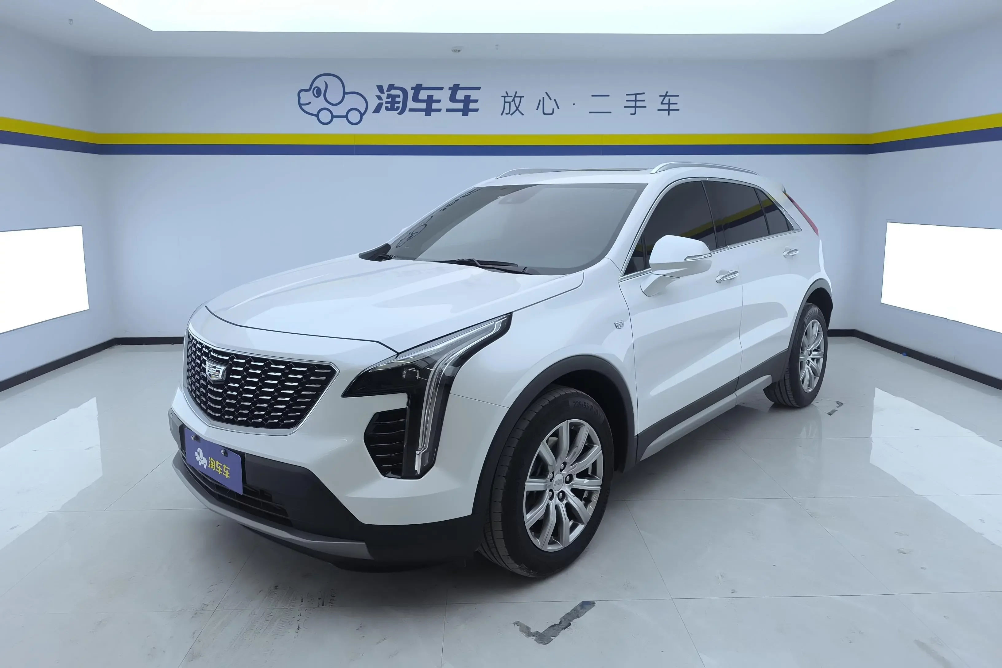 Cadillac XT4