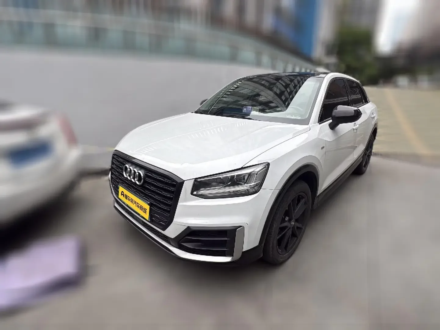 Audi Q2L
